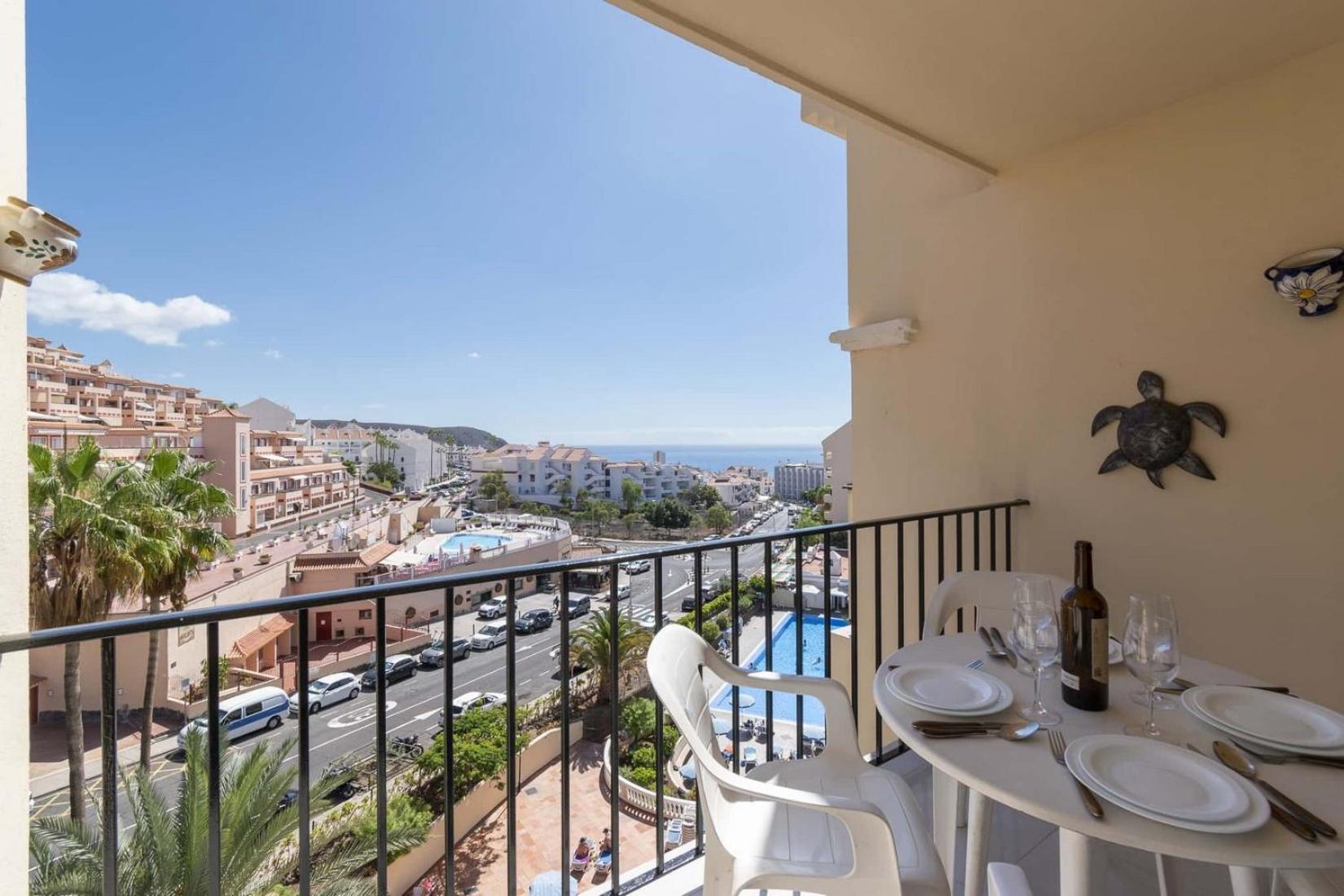 Apartment Castle Harbour 8 *
