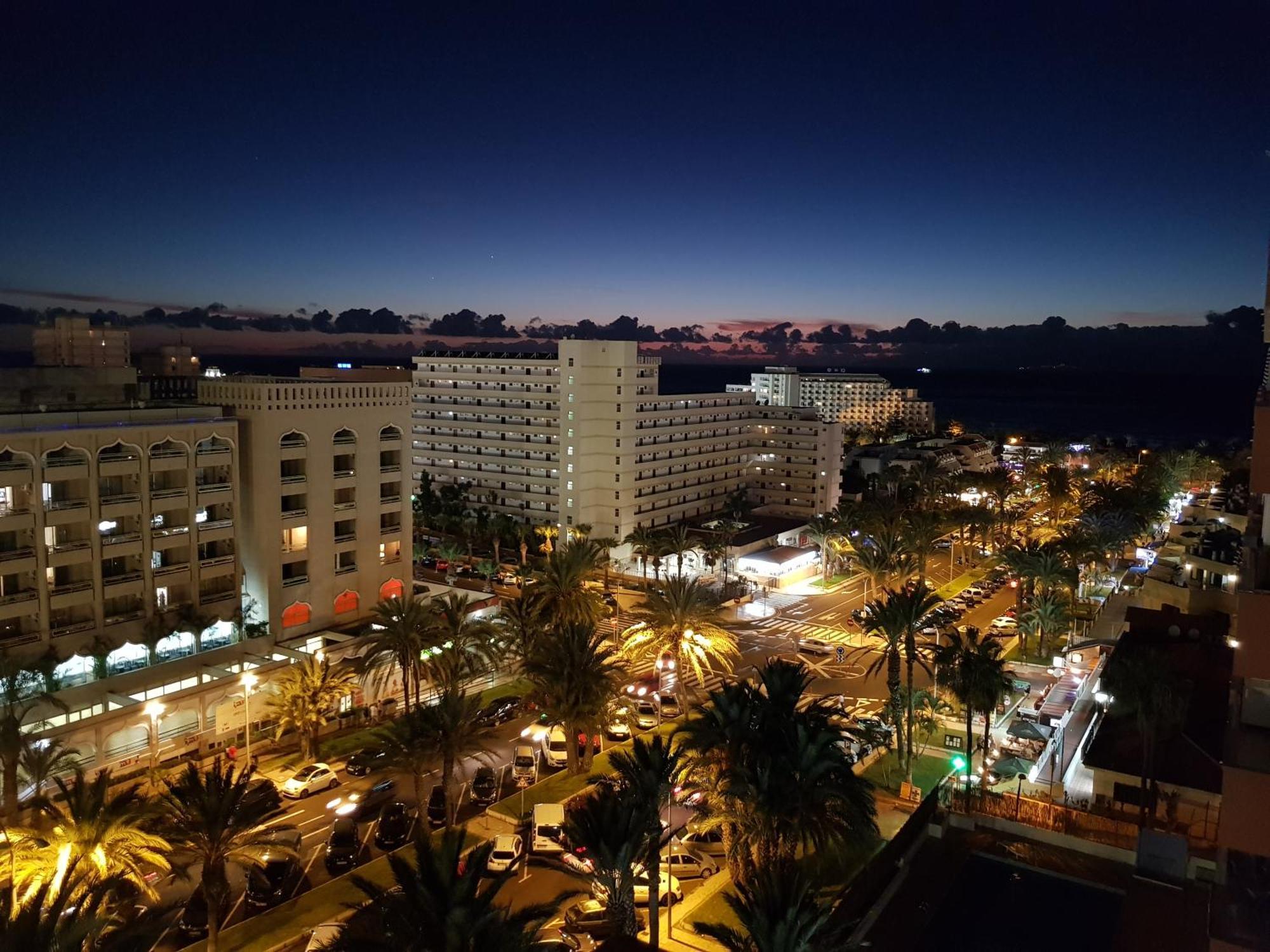 Taurus Playa de las Américas