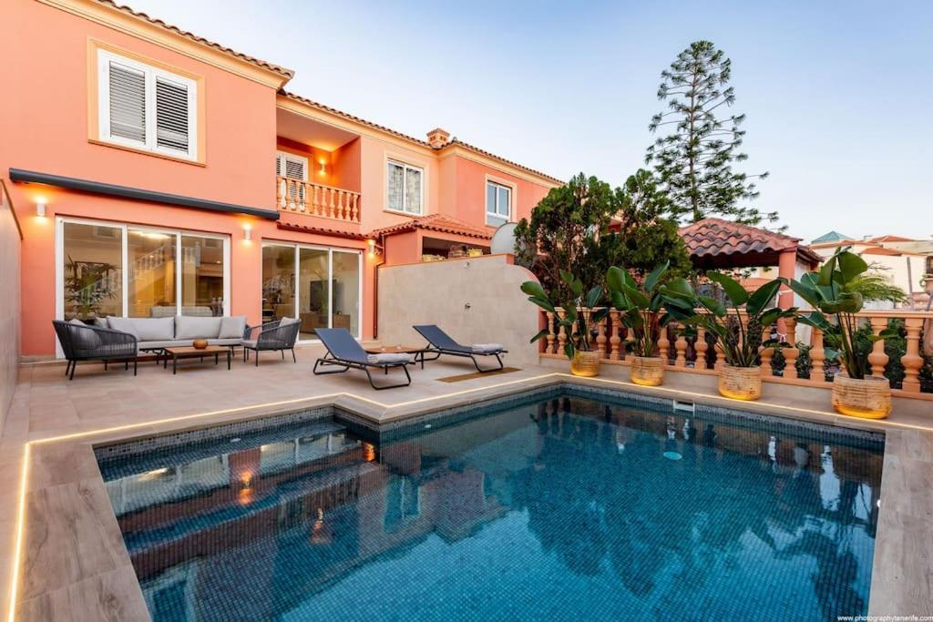 Villa Townhouse Jardines 47 Costa Adeje 3 Or 4 Bedrooms *