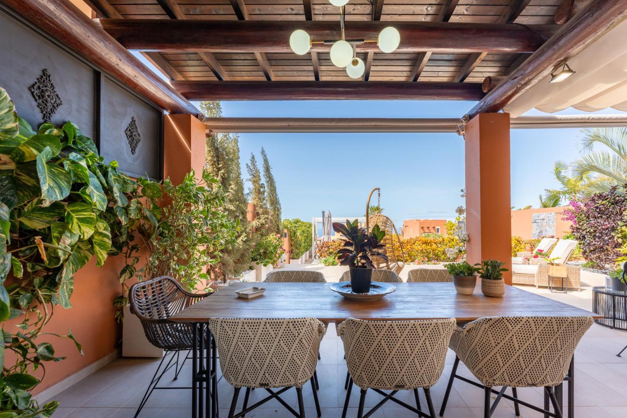 Golfside With Private Pool And Ocean Views