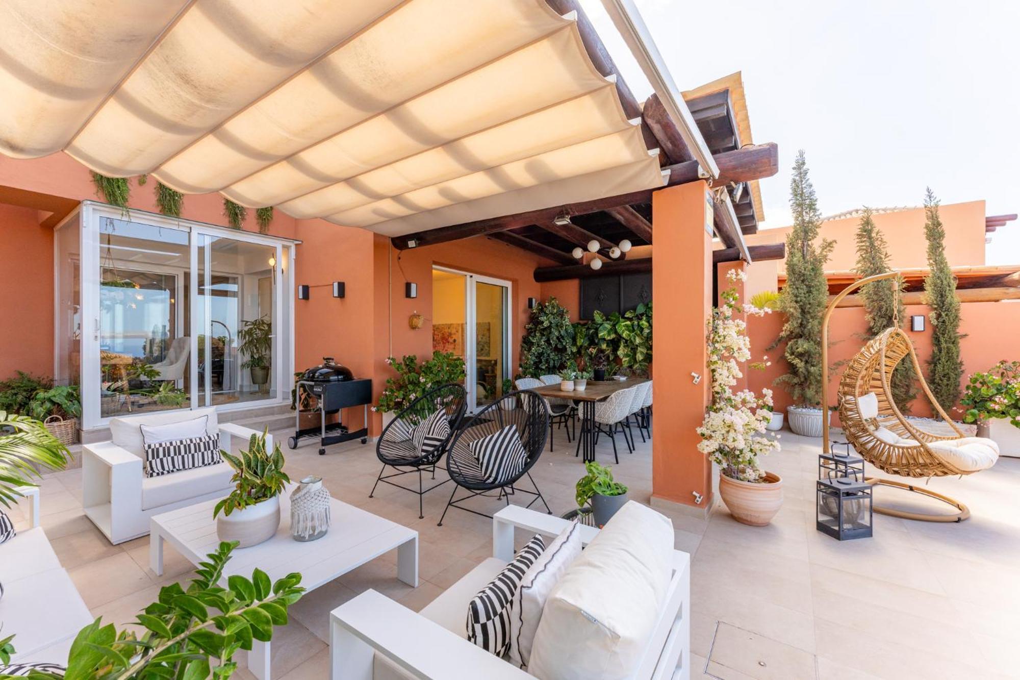 Golfside With Private Pool And Ocean Views Villa