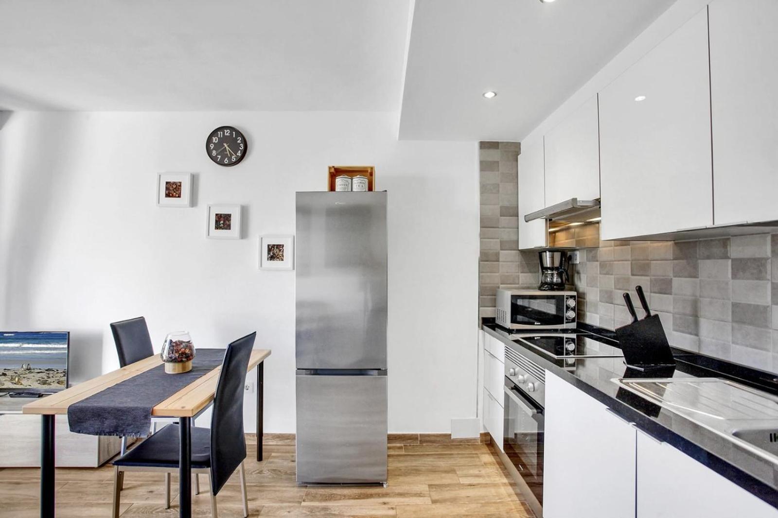 Modern In Playa De Americas *