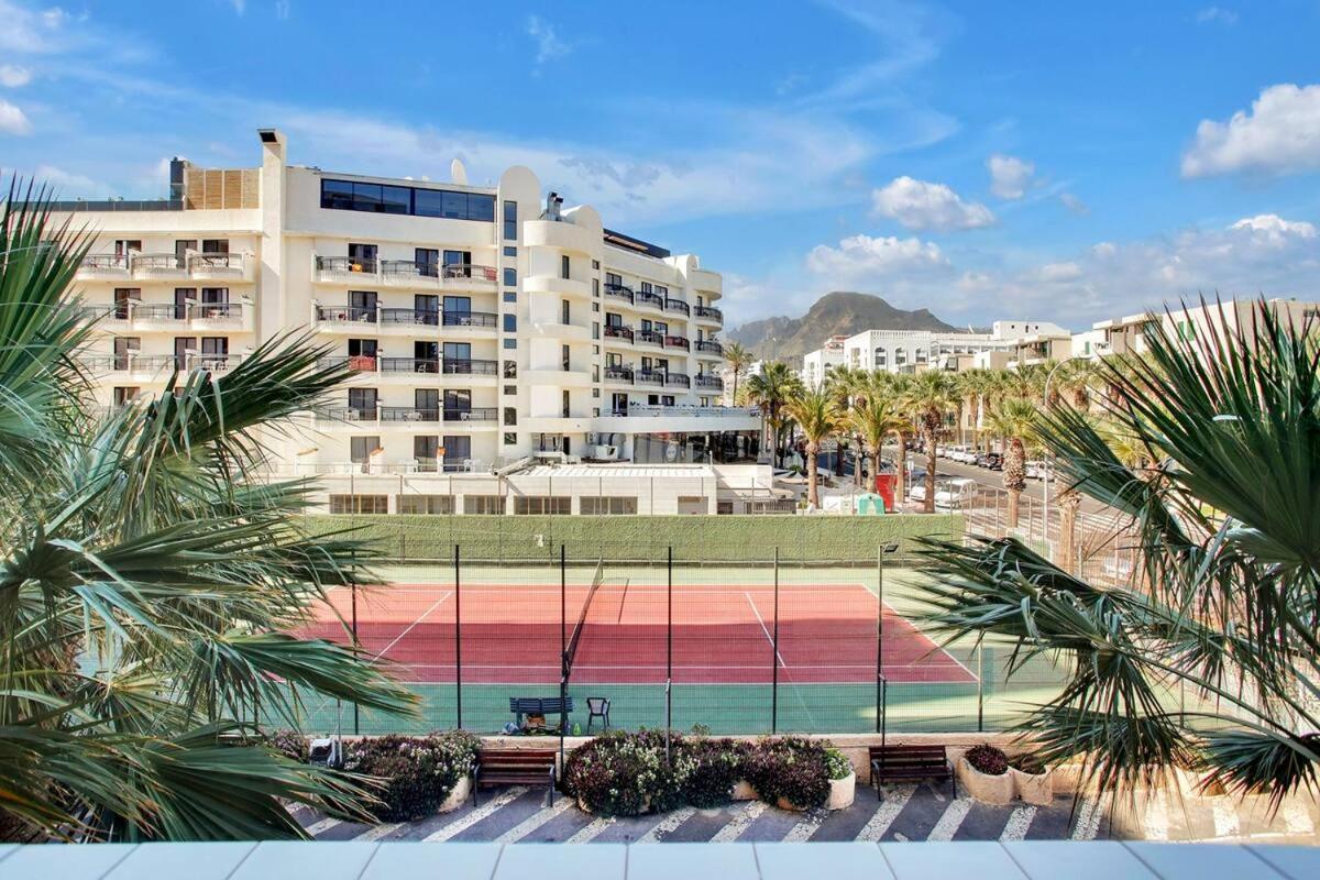 Apartment Modern In Playa De Americas