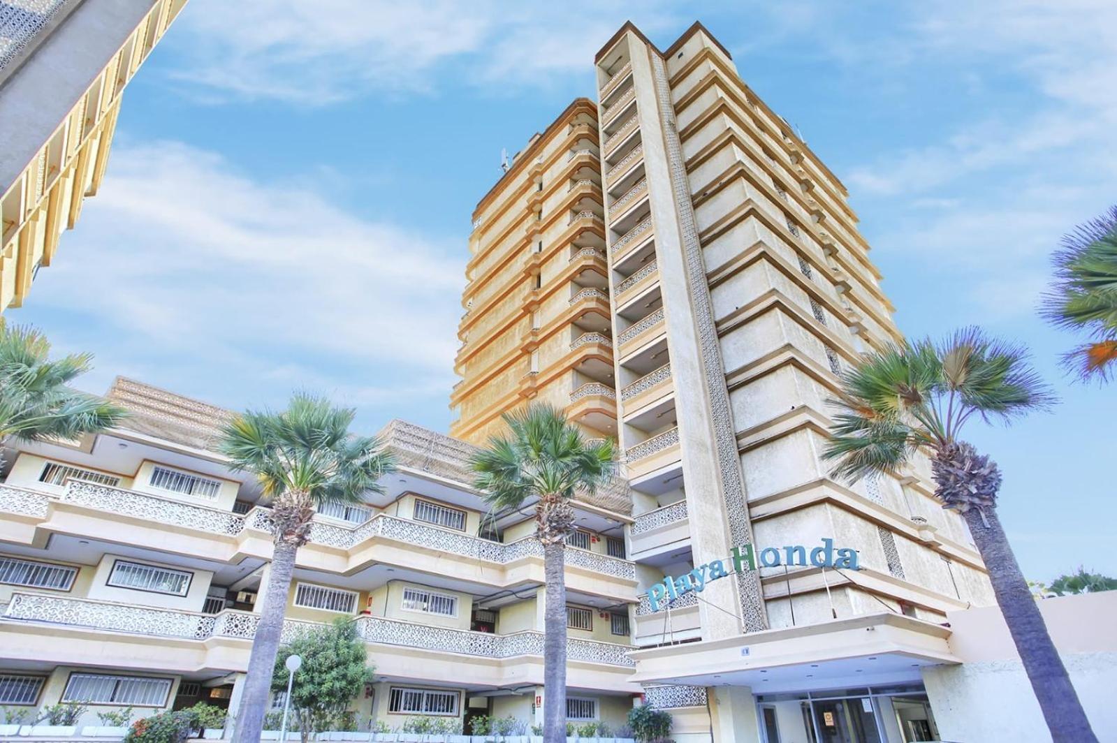 Modern In Playa De Americas Apartment *