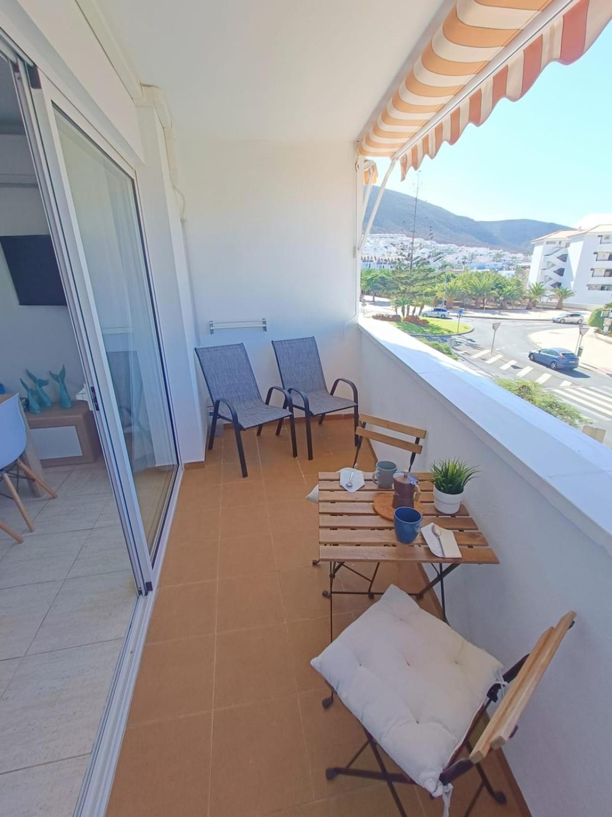 Cozy In Cristianos Apartamento