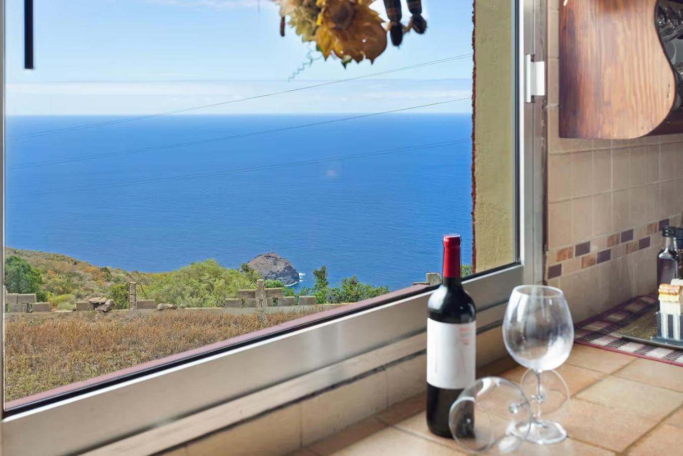Con Vista Al Mar, ¨cueva De La Arena¨ *