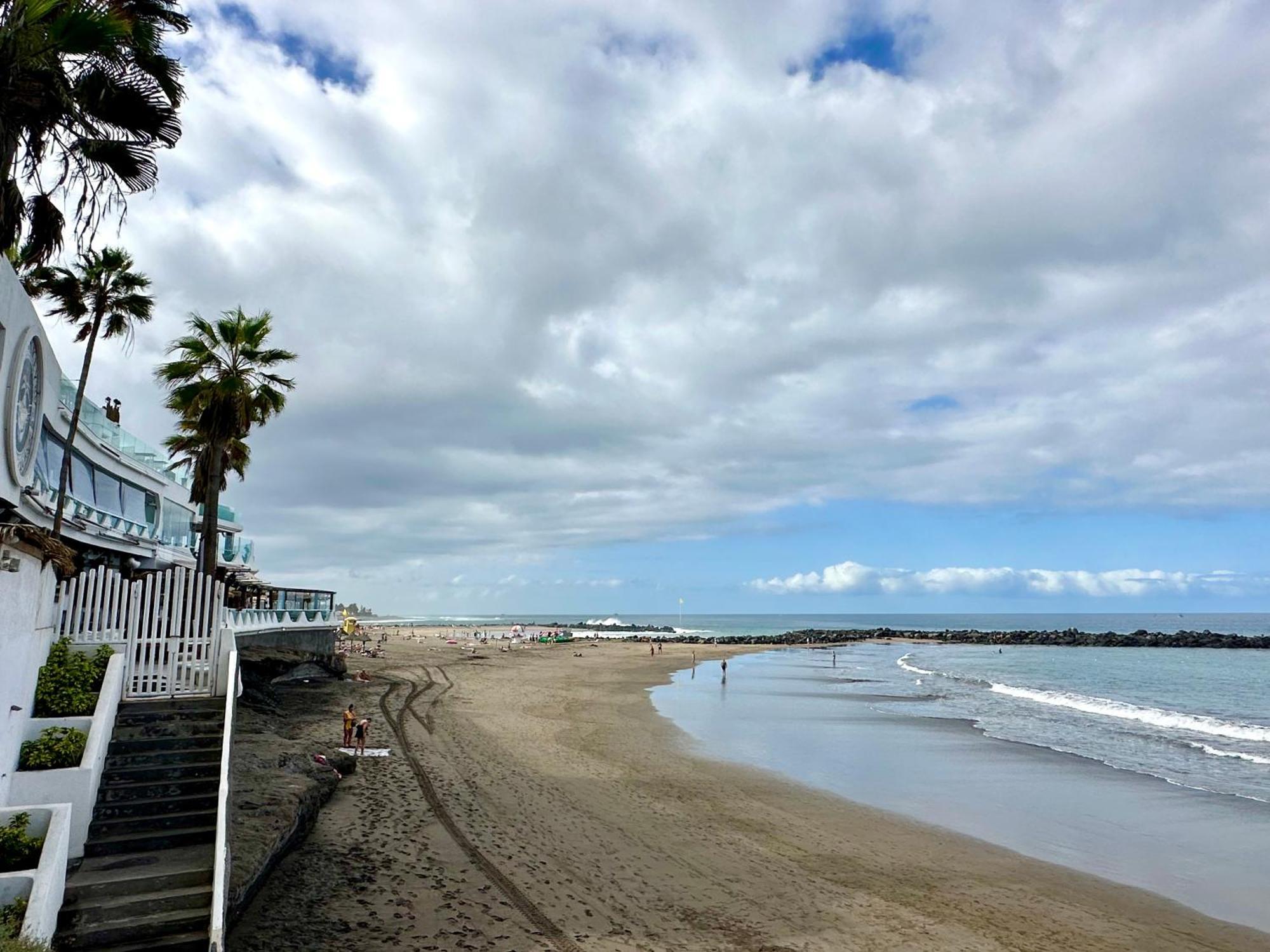 Fantastic Vacation By The Ocean *