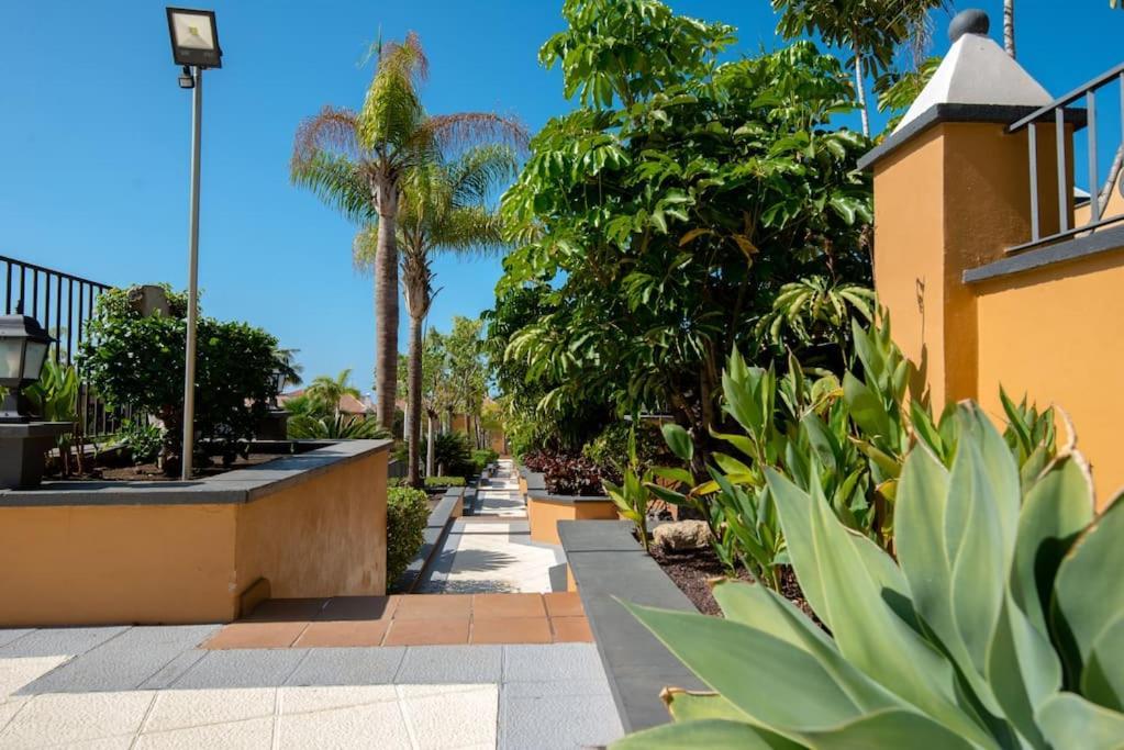 19 Duquesa Del Duque 3 Bedrooms *