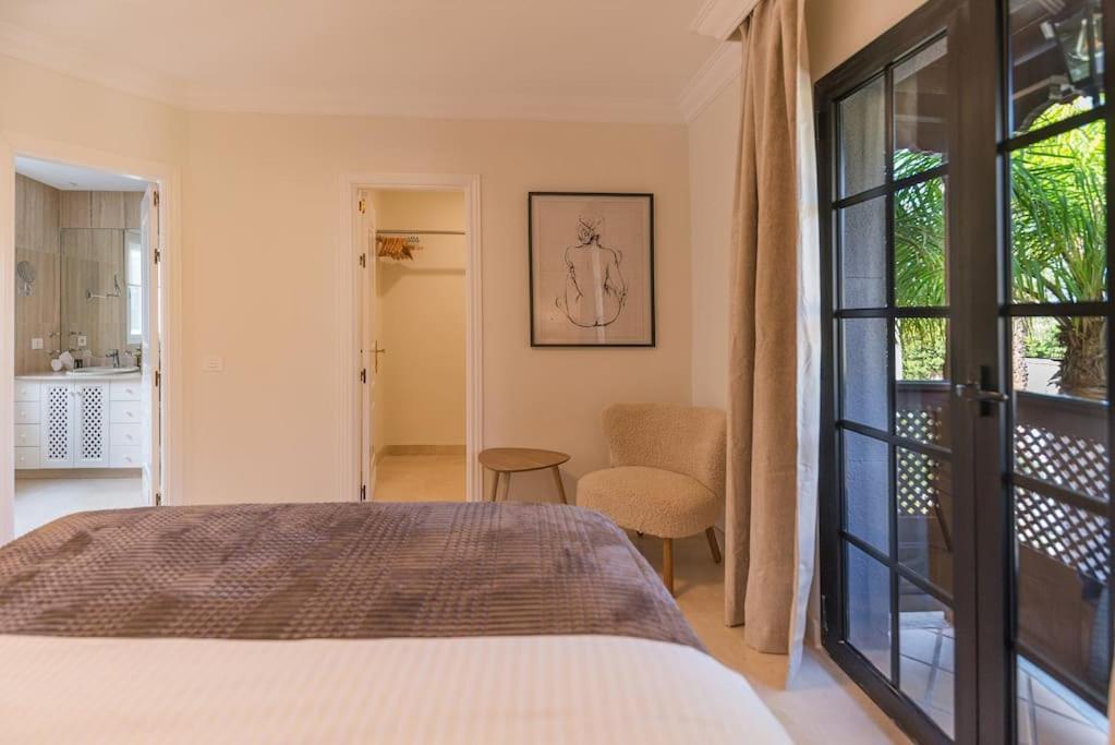 19 Duquesa Del Duque 3 Bedrooms Costa Adeje (Tenerife)