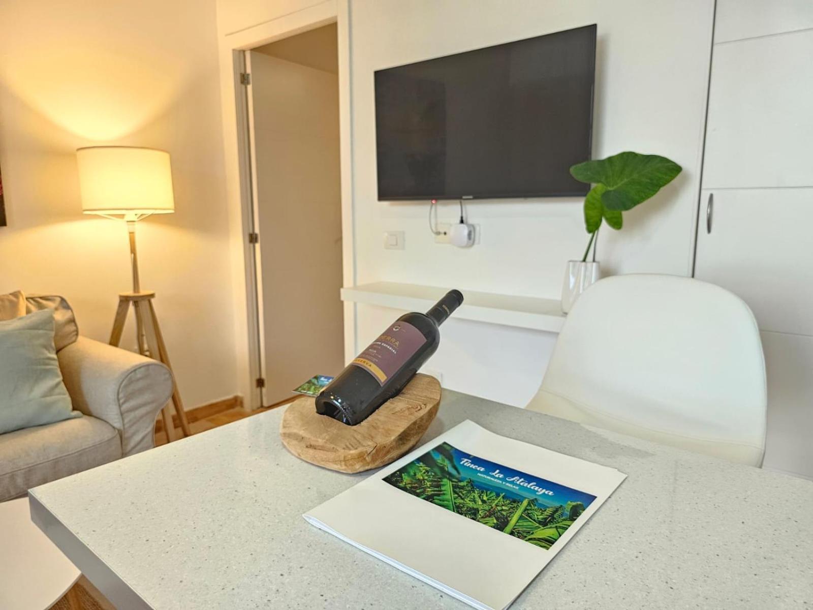 Beautiful Sea View And Pool Atalaya A1, Costa Adeje Appartement *
