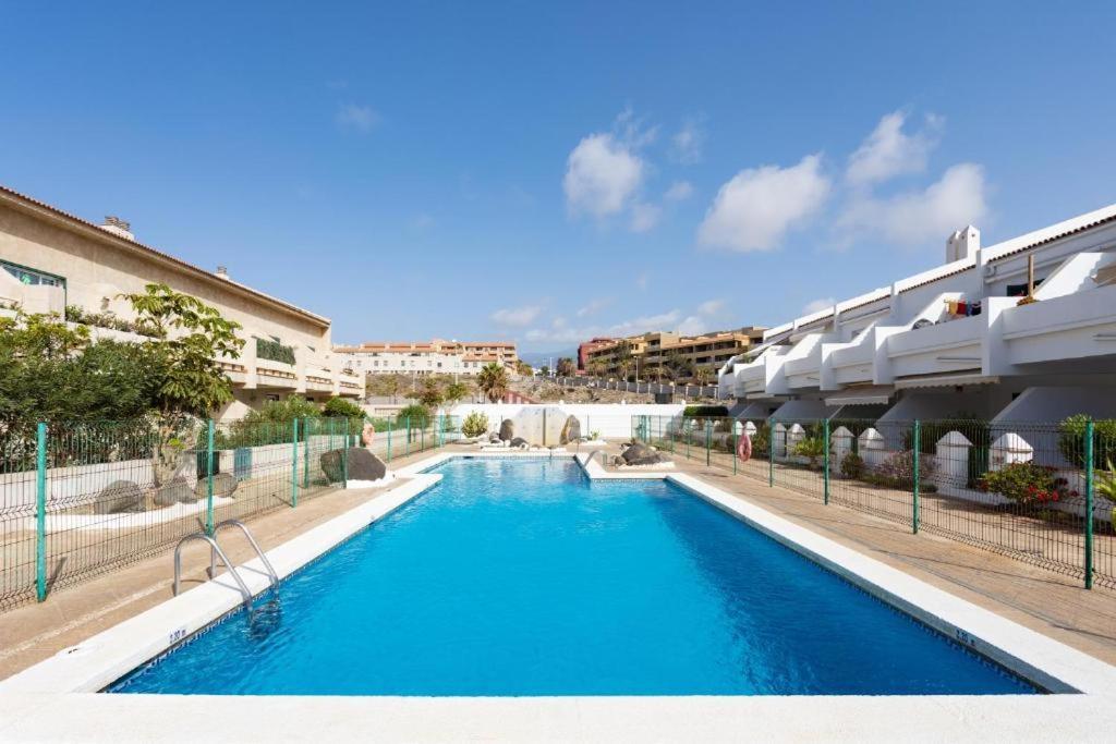 Pool Terrace *