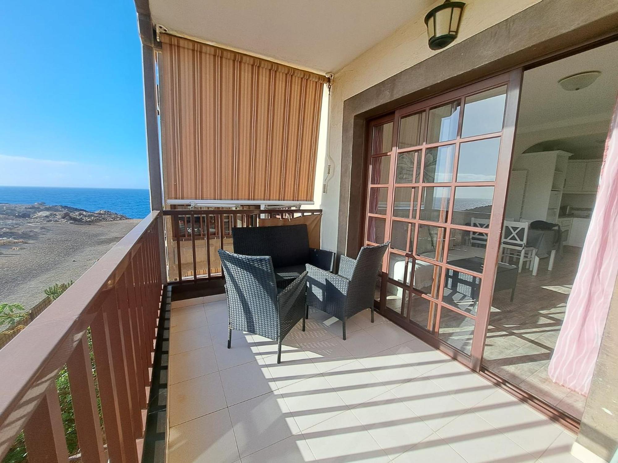 Appartement Atlantis 3 One Bedroom, Sea Front, In Complex With Pool