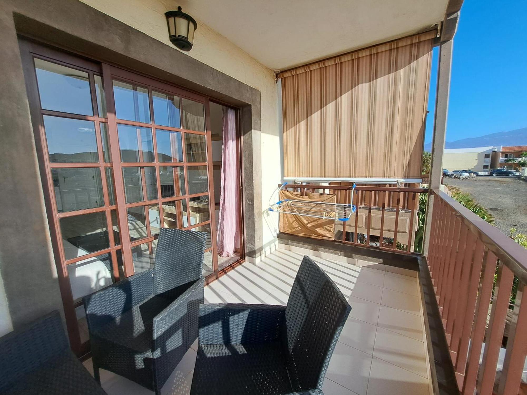 Atlantis 3 One Bedroom, Sea Front, In Complex With Pool Appartement *