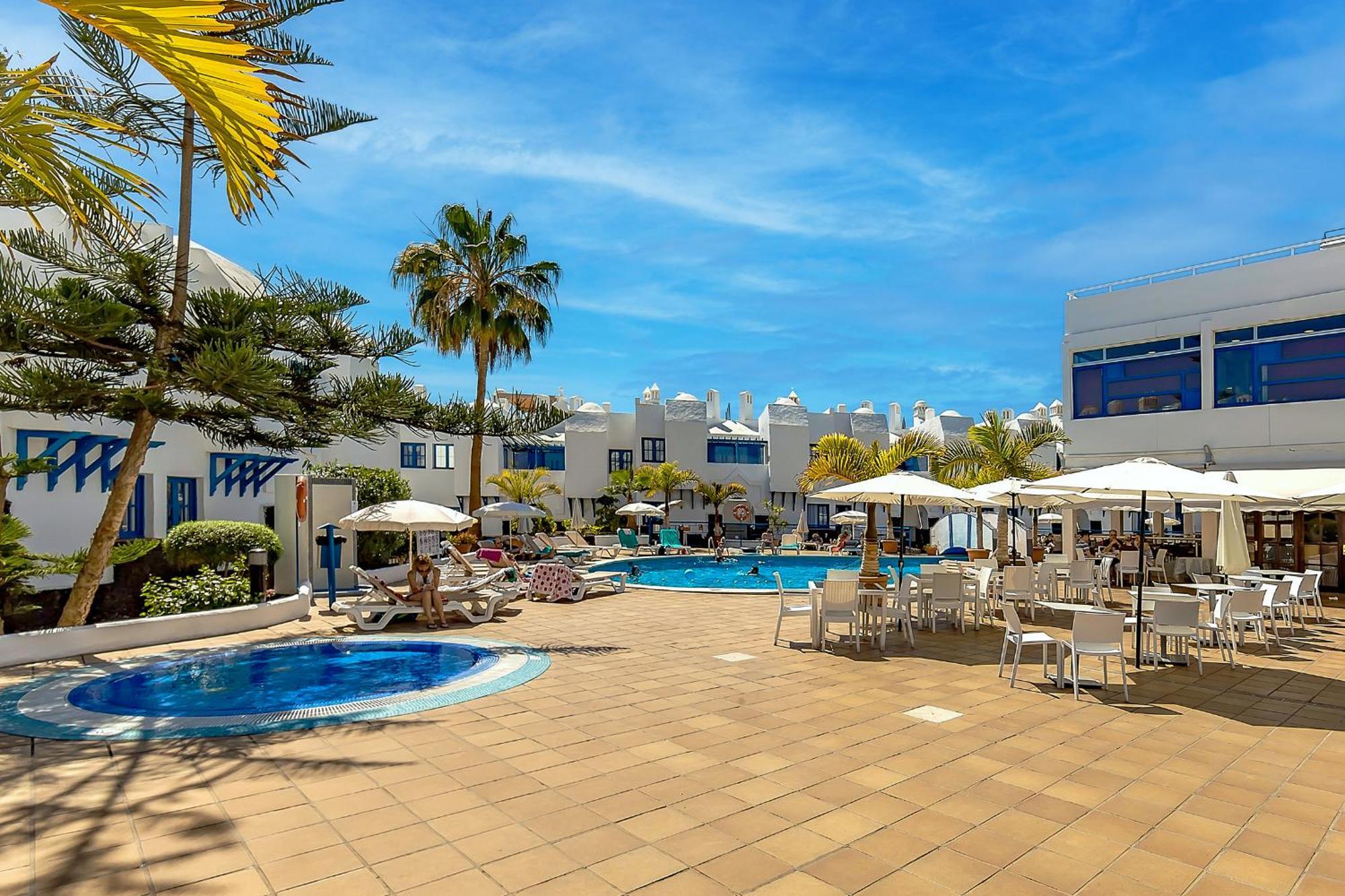 2 Bedroom In Fanabe *
