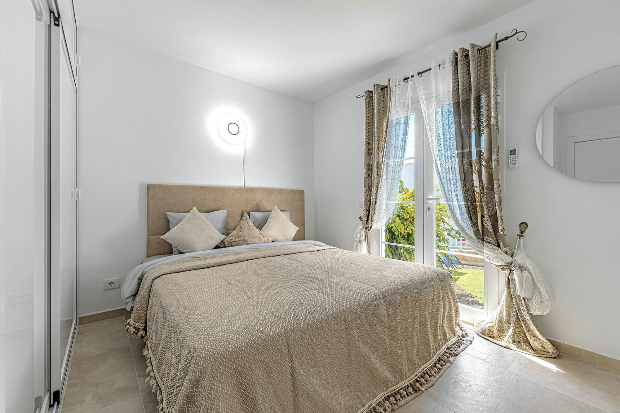 2 Bedroom In Fanabe *