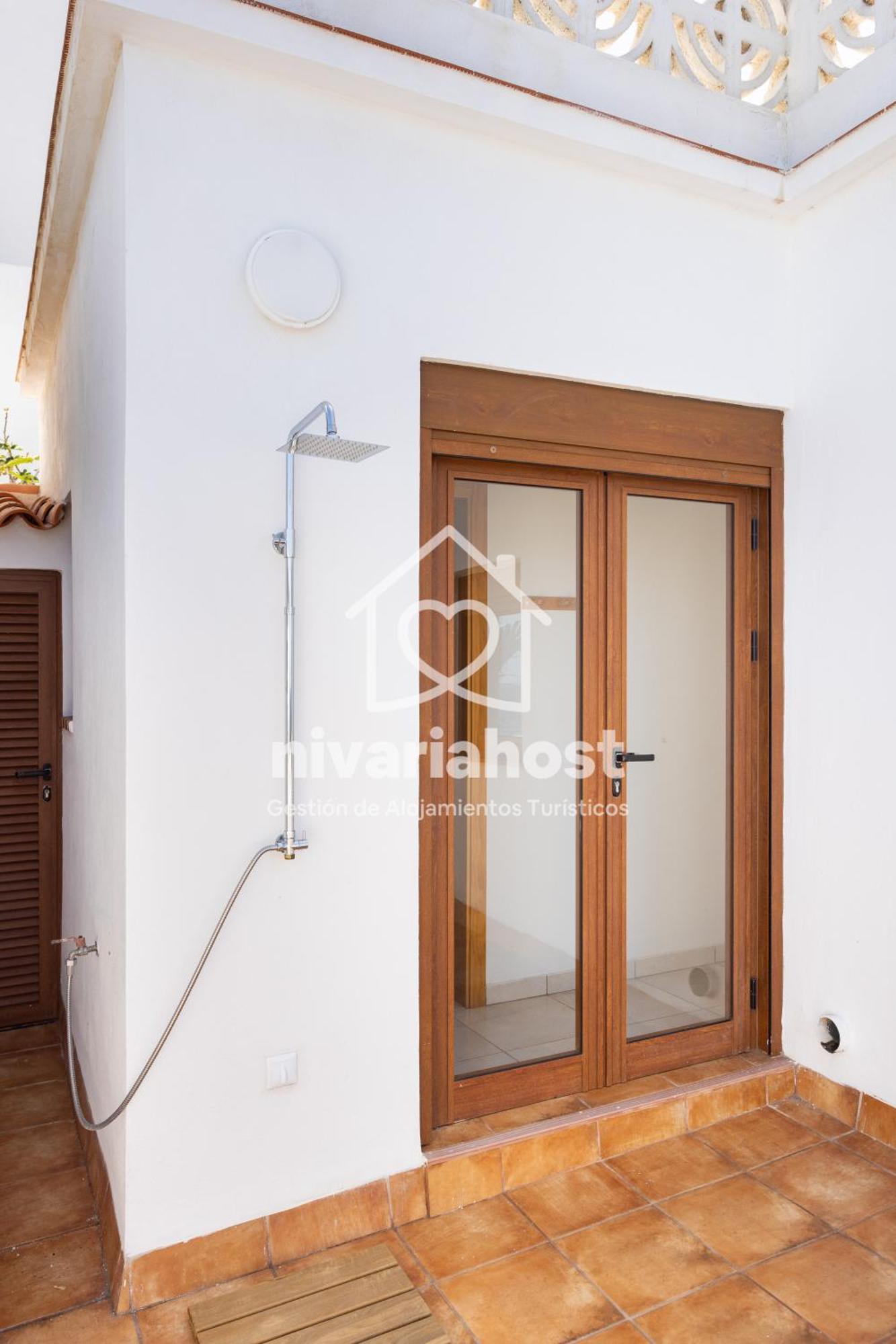 Сasa de vacaciones Ocean House El Pris, By Nivariahost