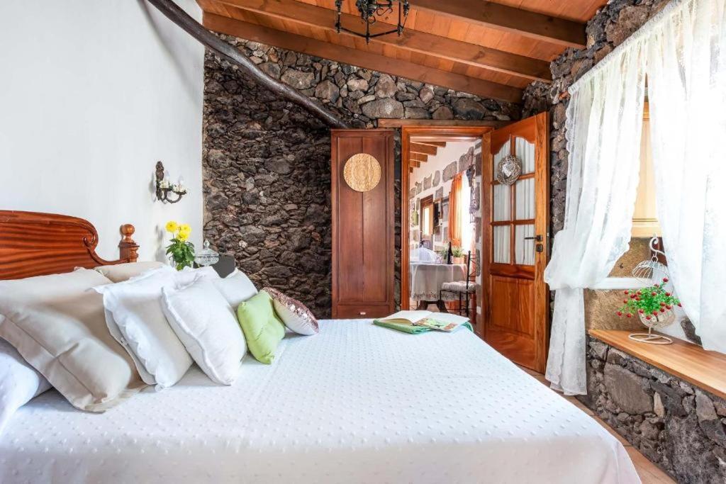 Romantic Hamlet With Private Pool La Fragua De Eliseo * Candelaria