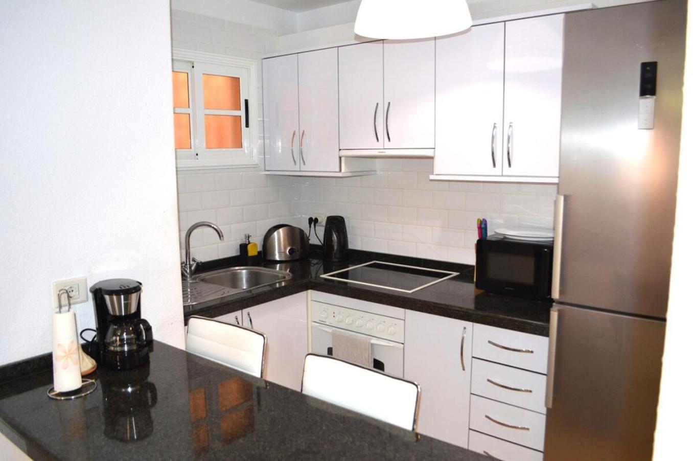 Lovely 2 Bed In Cristianos K204 * Los Cristianos (Tenerife)