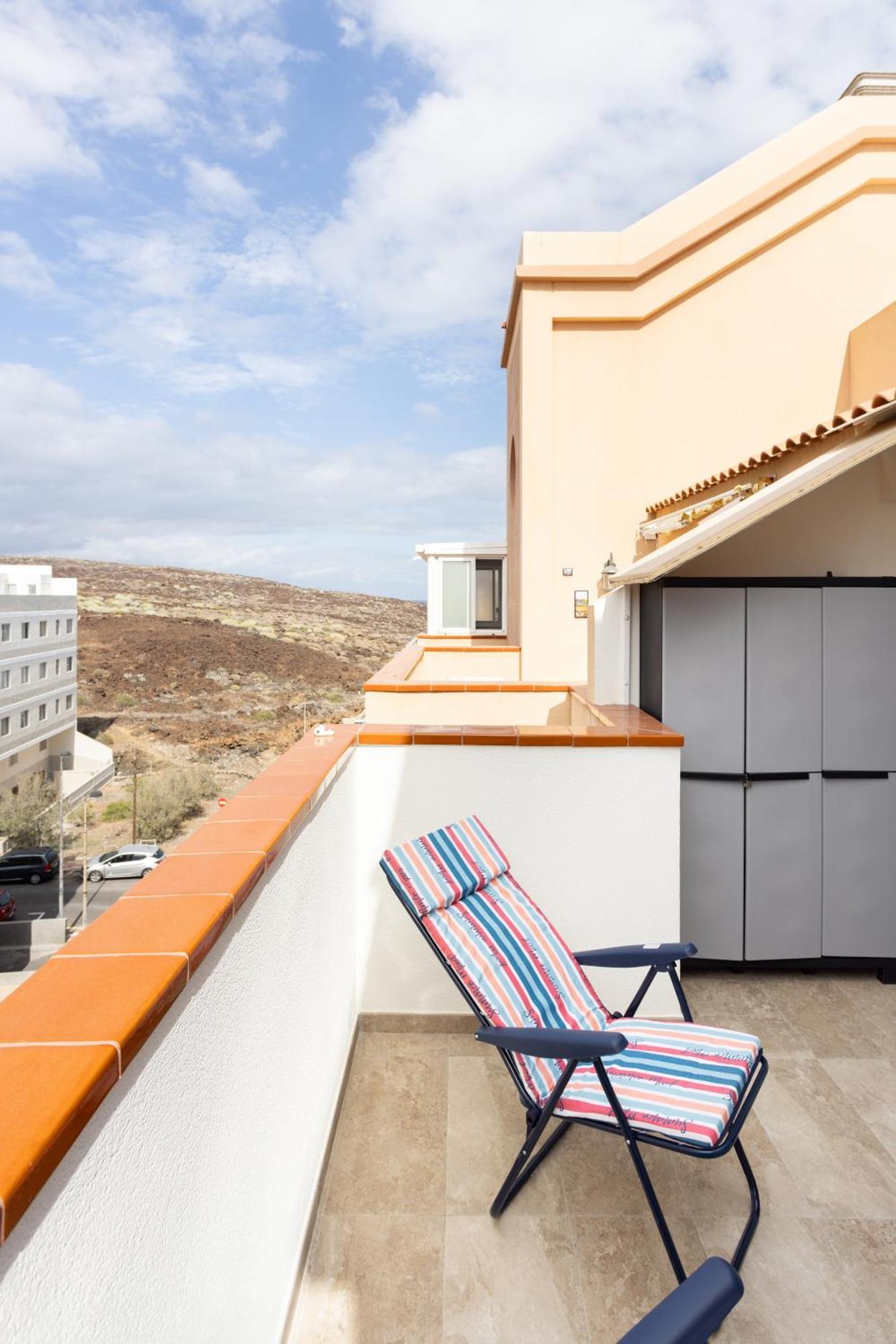 Home2book Ocean Breeze Apt, *