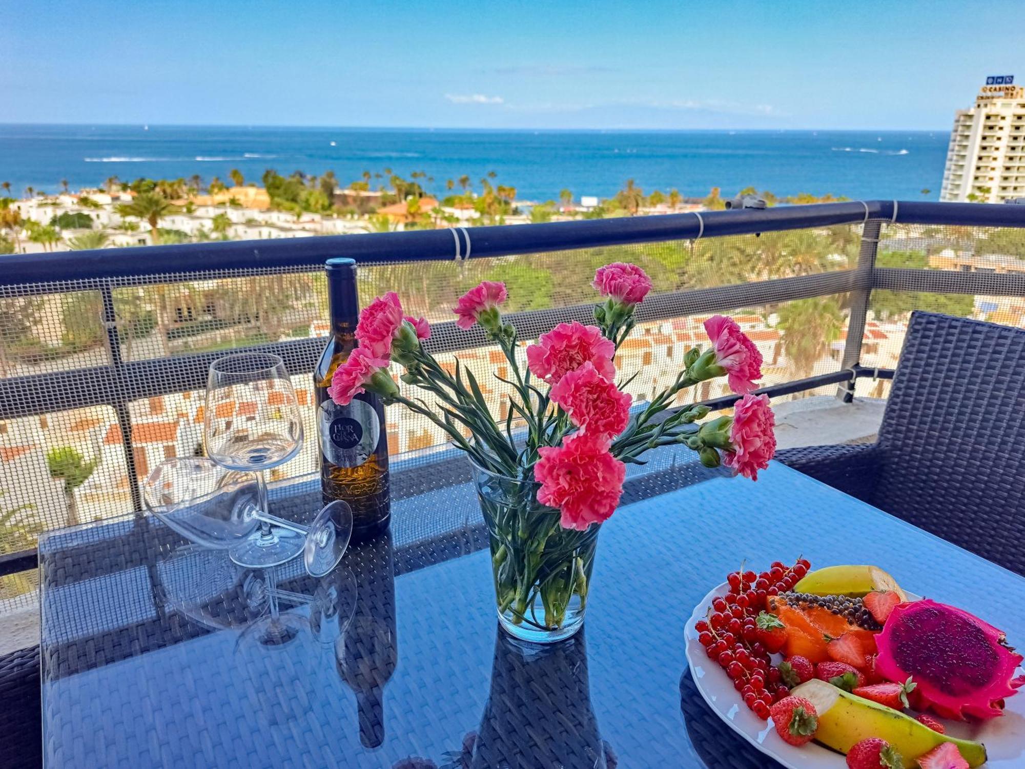 Apartment Cozy Ocean And La Gomera View Playa de las Americas (Tenerife)