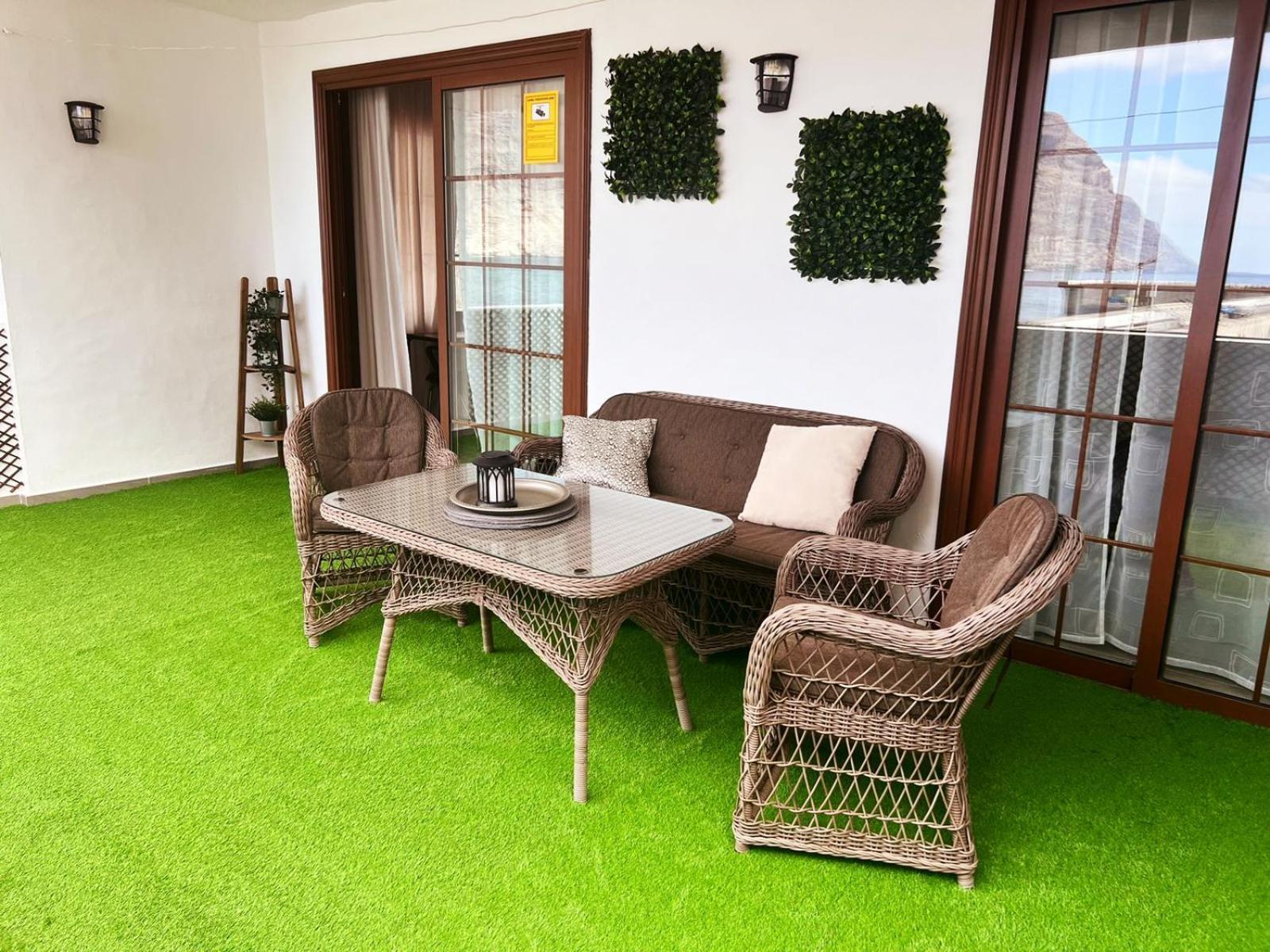Beachfront Gem With And Sea At Your Doorstep Apartment Santiago Del Teide