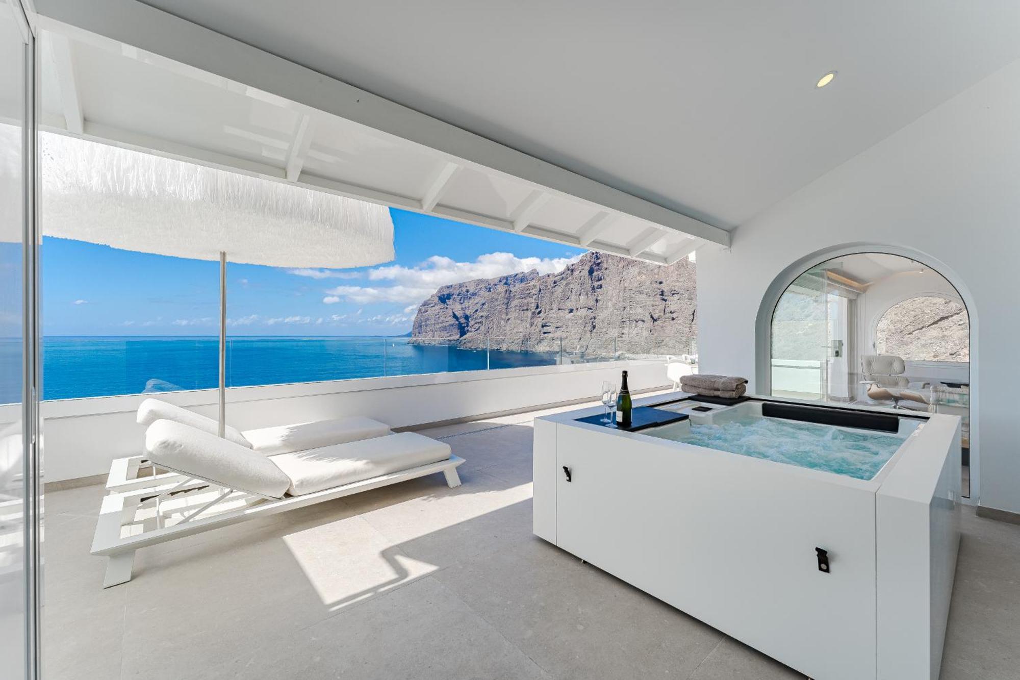 Blue Haven - Ocean View Penthouse With Jacuzzi And Pool Apartamento