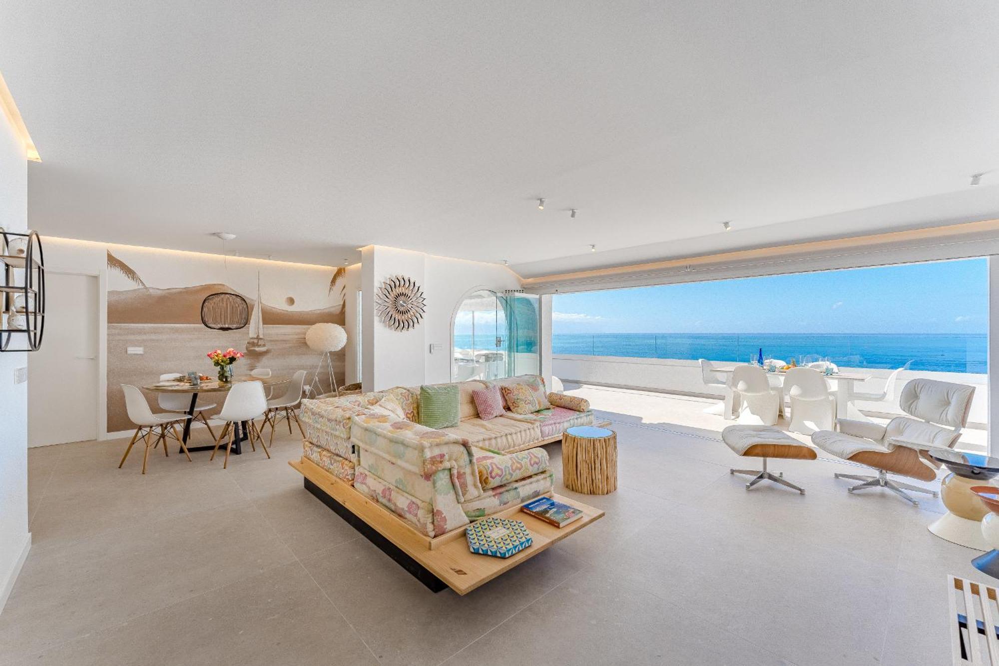 Blue Haven - Ocean View Penthouse With Jacuzzi And Pool Apartamento *