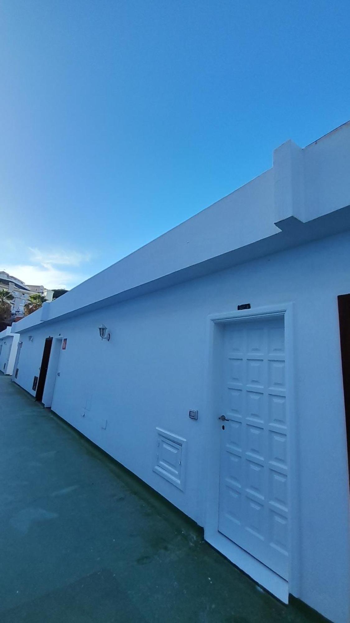 Island Village Heights *