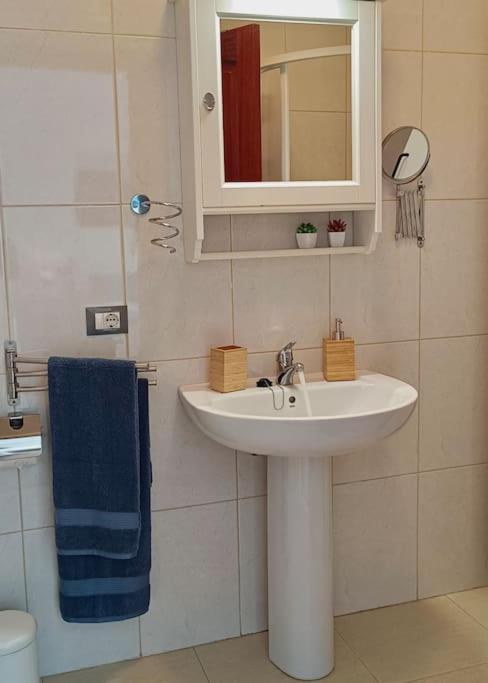 Bajamar - Estudio Comodo Con Terraza Y Wifi Appartement