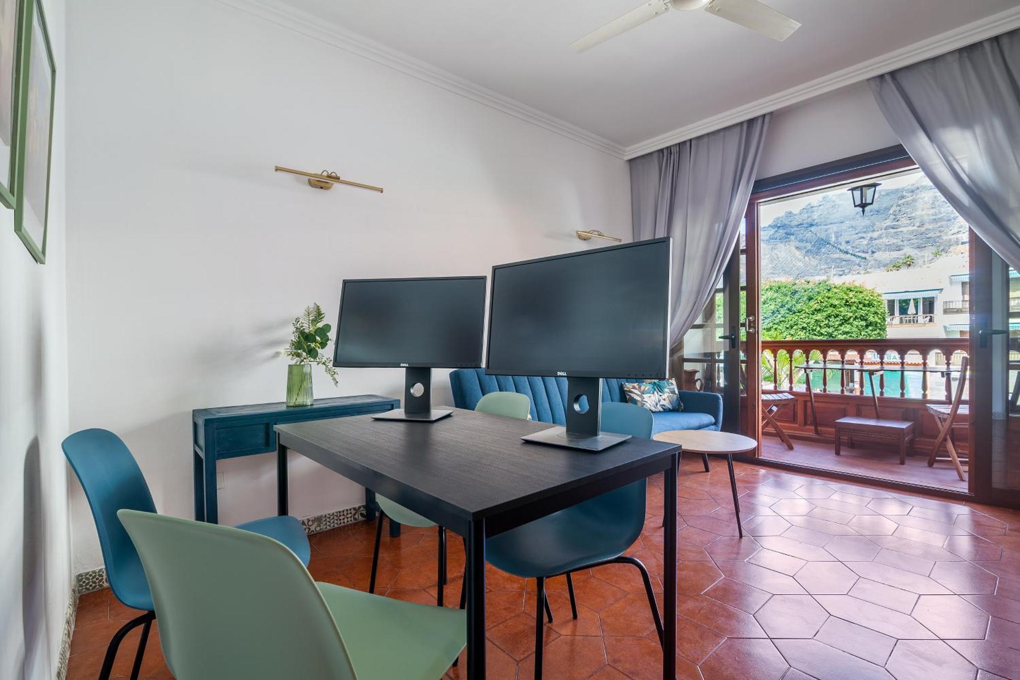 Apartment Paraiso Bamboo - 2 Bedrooms, 2 Bathrooms, Fibre Net, Heart Of The Gigantes, Tv Channels Acantilado de los Gigantes