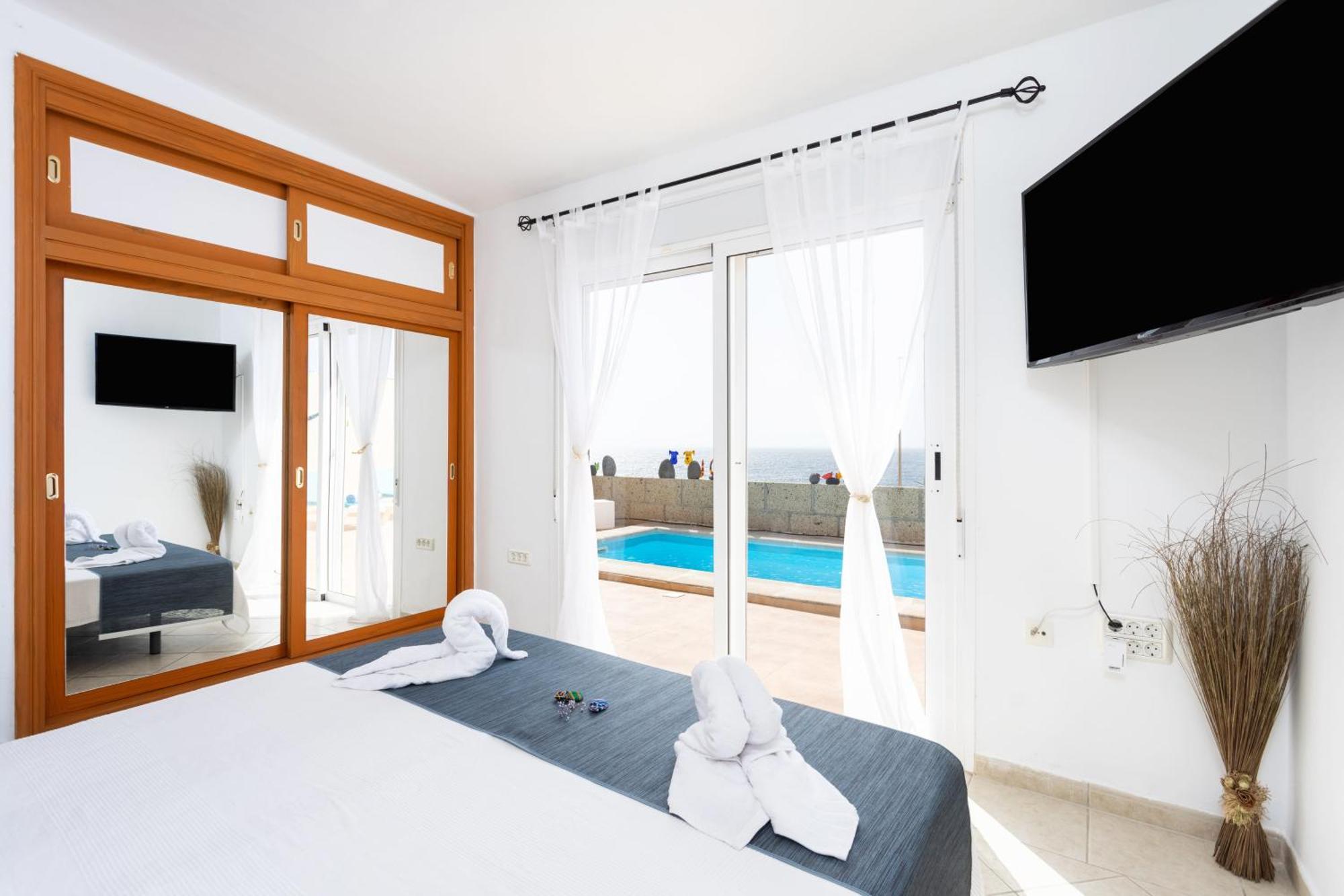Hébergement de vacances Casa Almendra - Private Pool - Ocean View - Bbq - Garden - Terrace - Free Wifi - Child & Pet-friendly - 4 Bedrooms - 8 People *