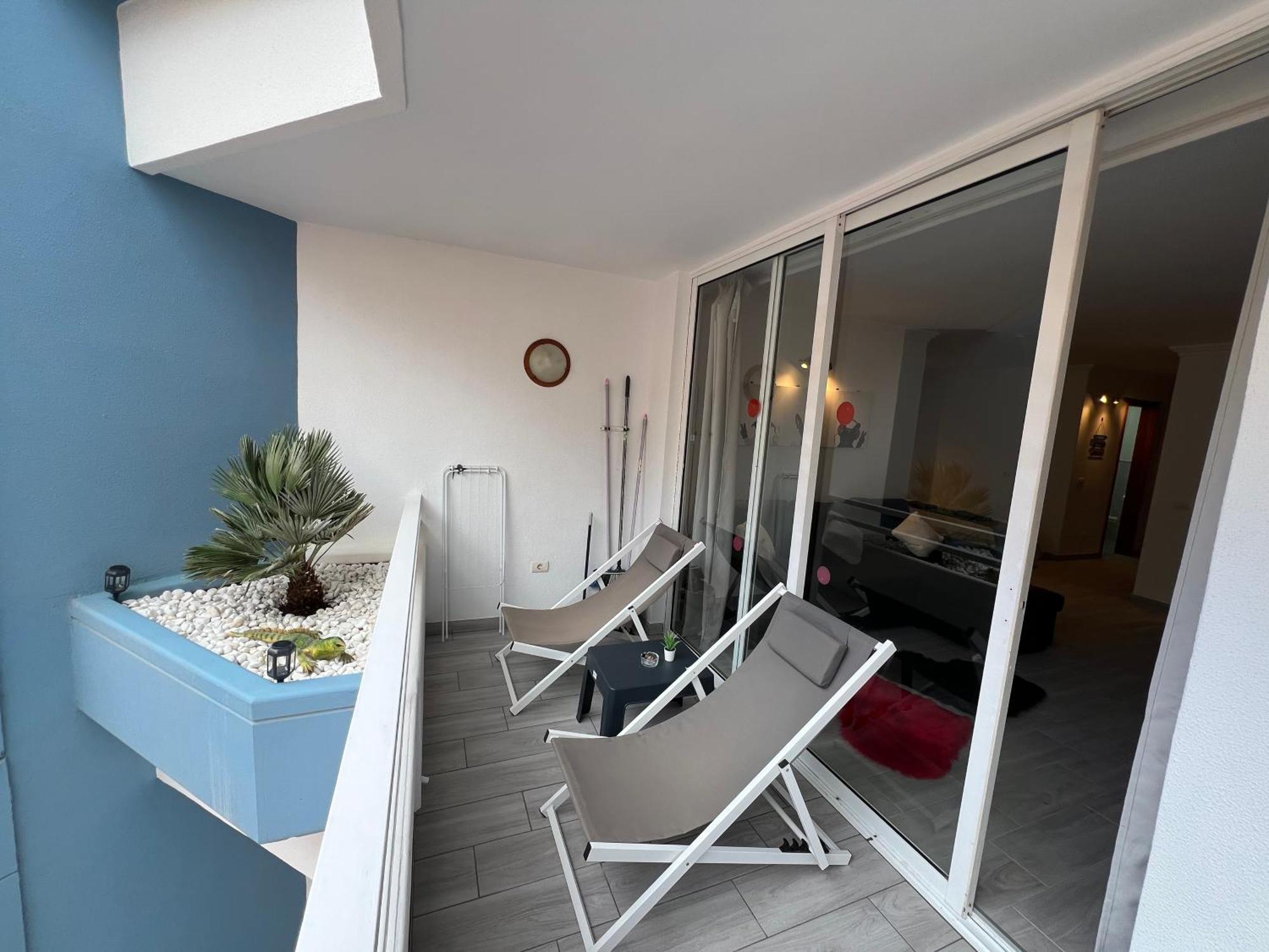 Aparthotel Air Conditioning, Private Parking And Fully Equipped Kitchen In In Golf Del Sur, Tenerife