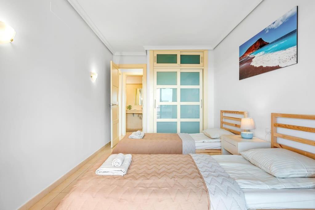 2bdr Ocean And La Gomera Vista Getaway *