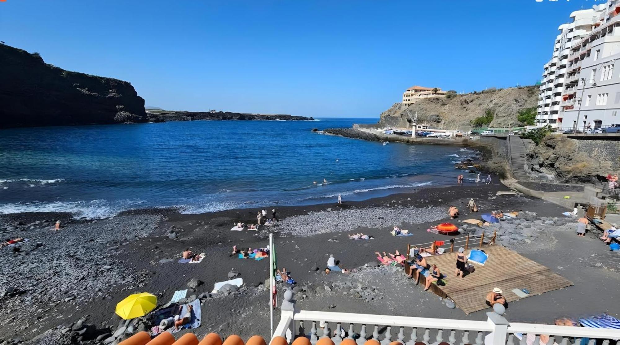 En Icod De Vinos Centrico Del Pueblo, Terraza Con Aparcamiento Cerca Icod De Los Vinos