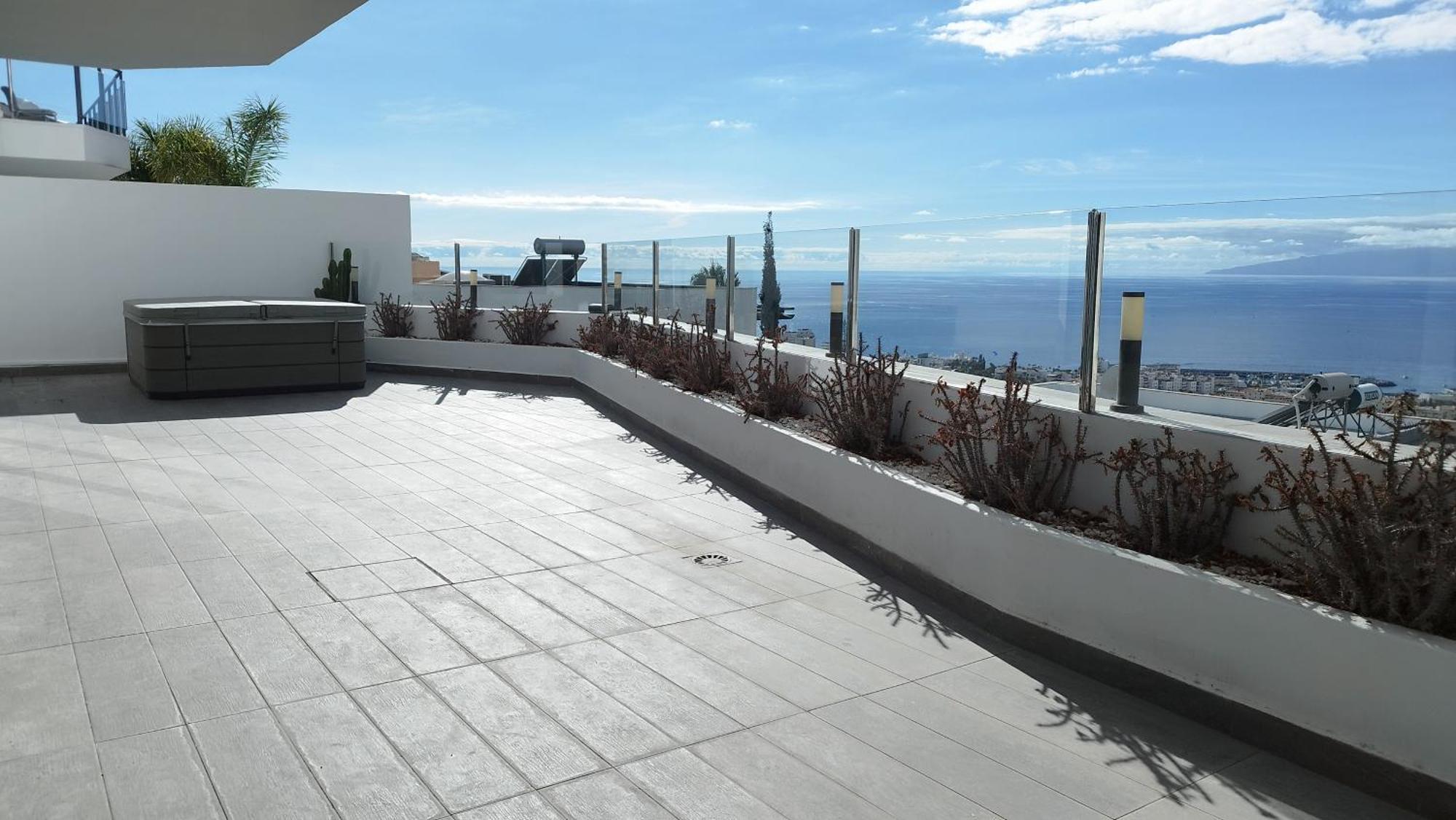 Sunset White - Ocean View, Jakuzzi, Heated Pool, Air-conditioning, Grill Villa Playa de las Americas (Tenerife)