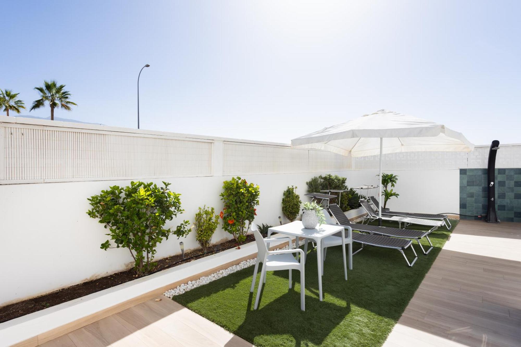 Lilias - Private Heatable Pool, Bbq, Free Wifi Puerto de Santiago (Tenerife)