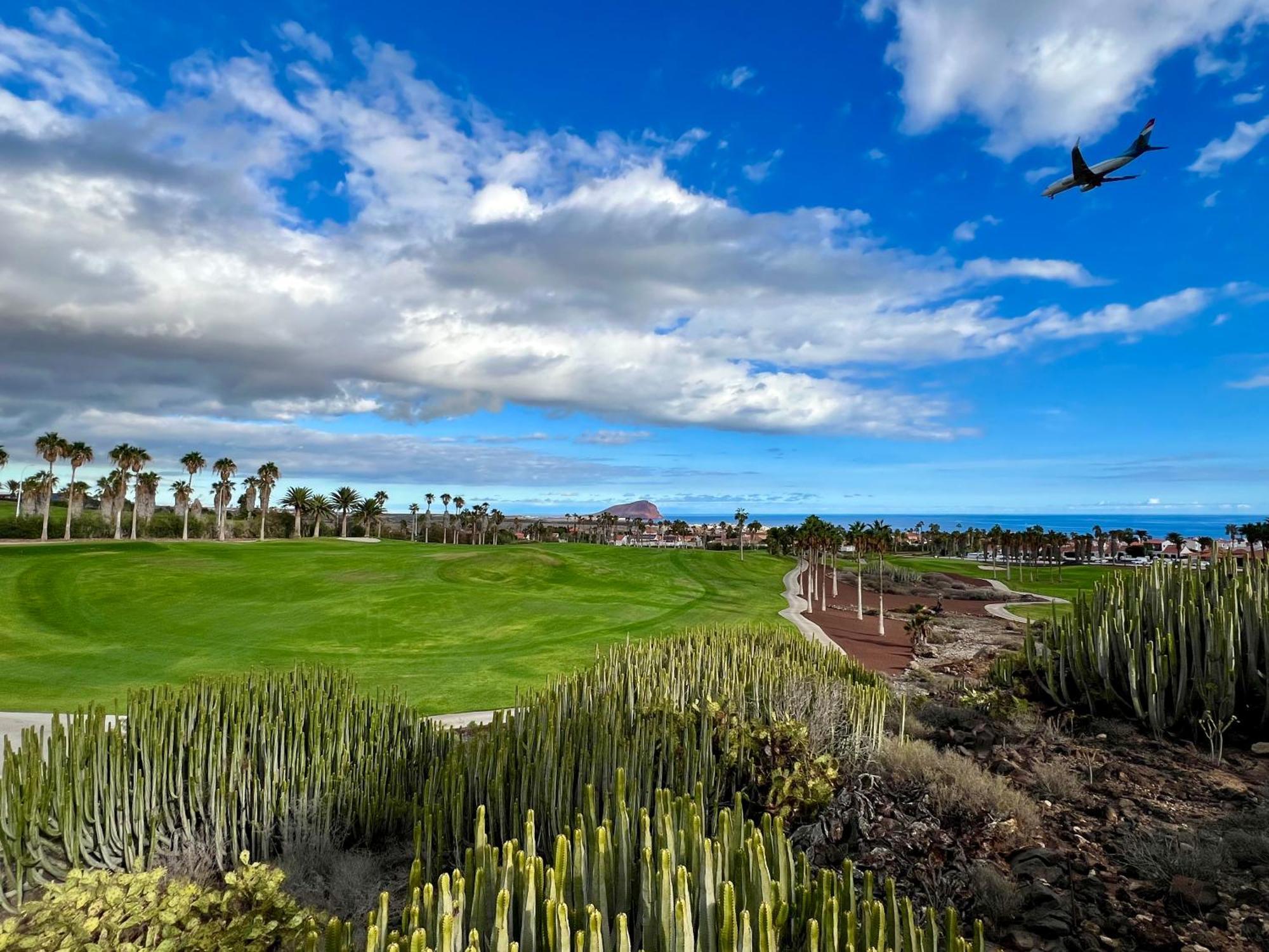 Aparthotel Air Conditioning, Private Parking And Fully Equipped Kitchen In In Golf Del Sur, Tenerife