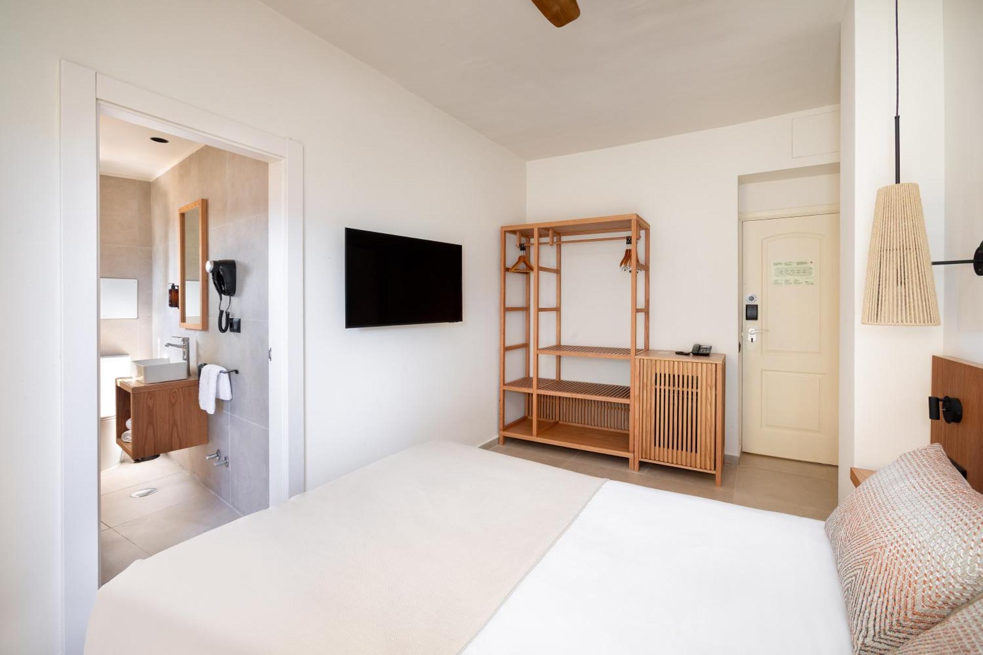 Playa Surf Cbbc Hotel El Medano (Tenerife)
