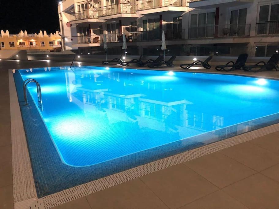 Edit Con Piscina Y Garaje En El Poseidon Apartamento Puerto de Santiago (Tenerife)