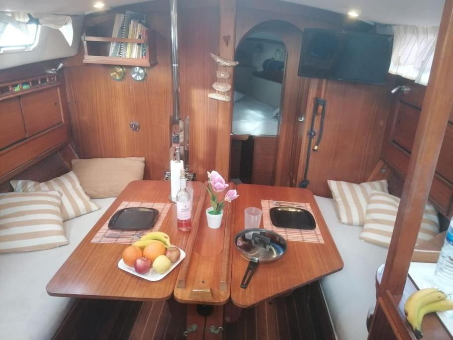 Cozy Sailboat Experience Botel Las Galletas