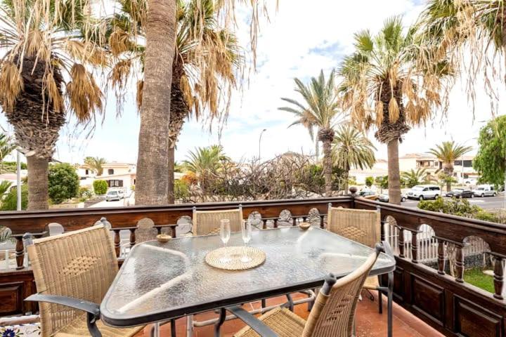 Apartamento Playa Montana Amarlla,pools,wifi