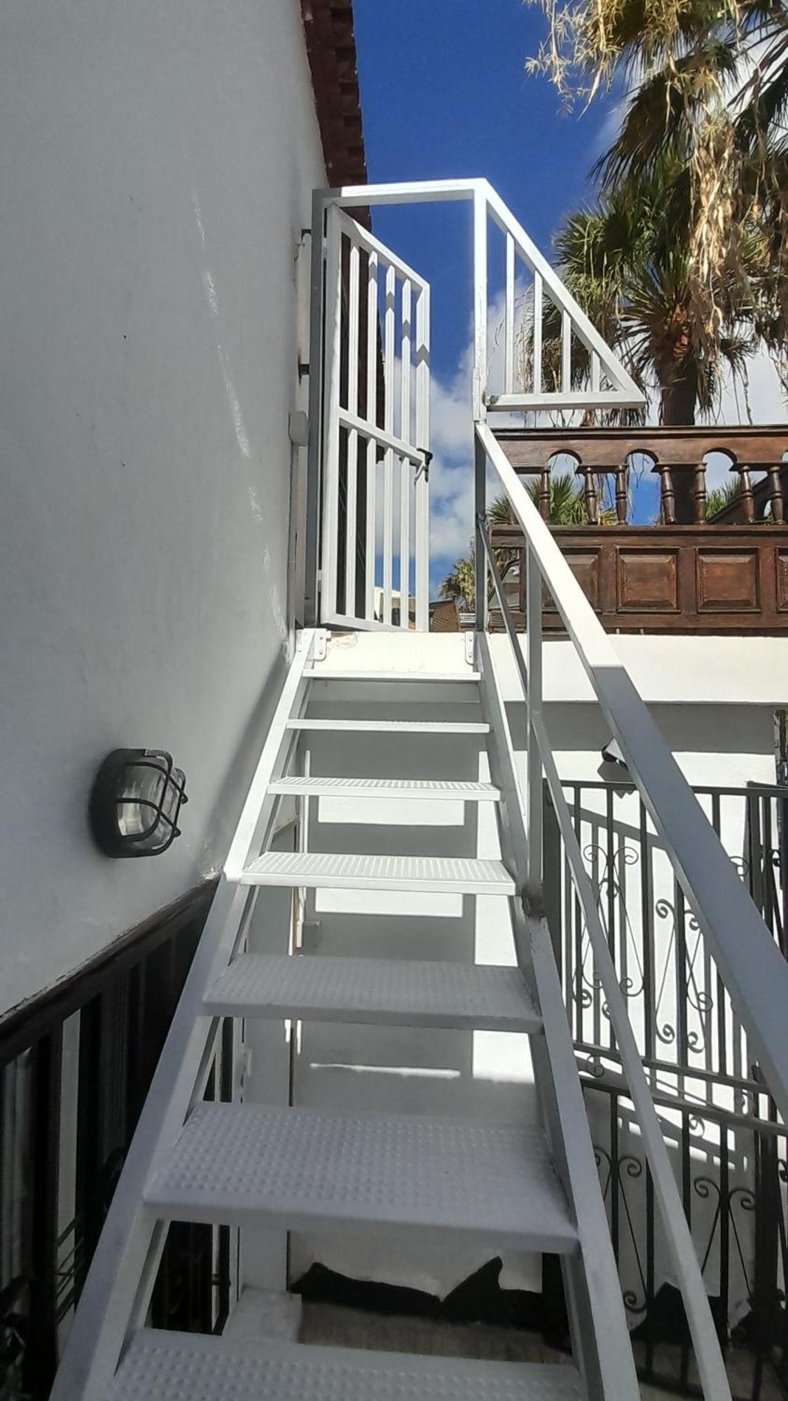 Playa Montana Amarlla,pools,wifi Apartamento