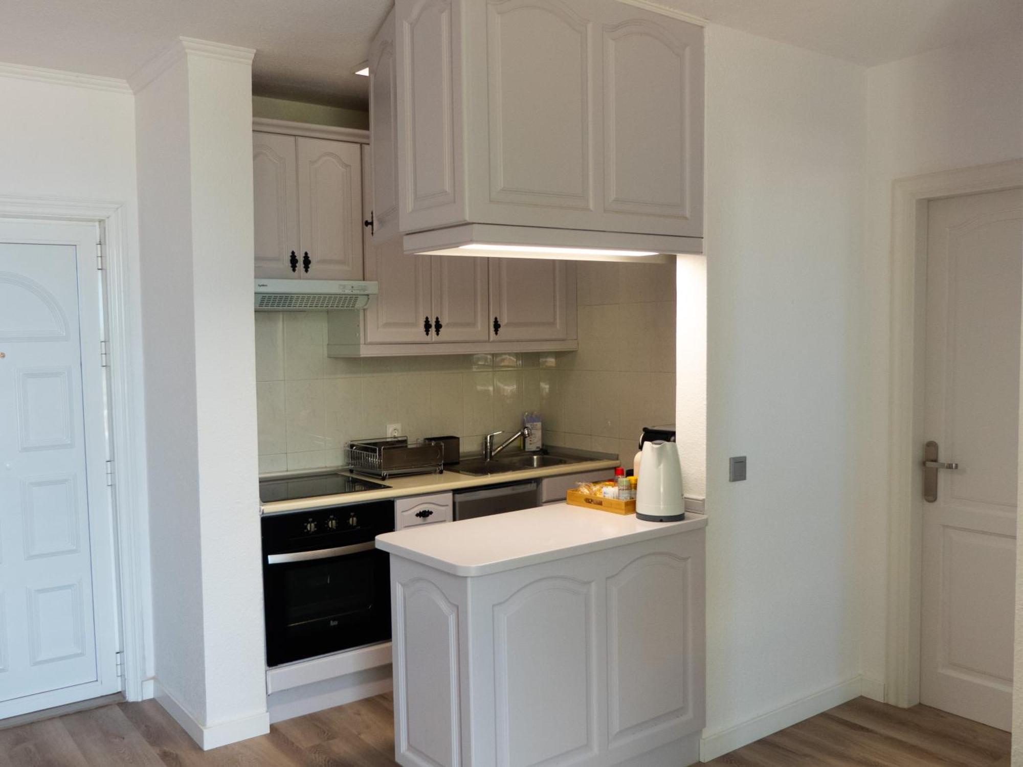 Ocean View Apartment, *