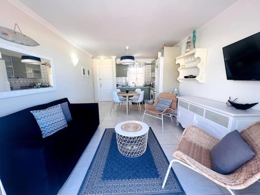 Ocean View With Pools Apartamento *