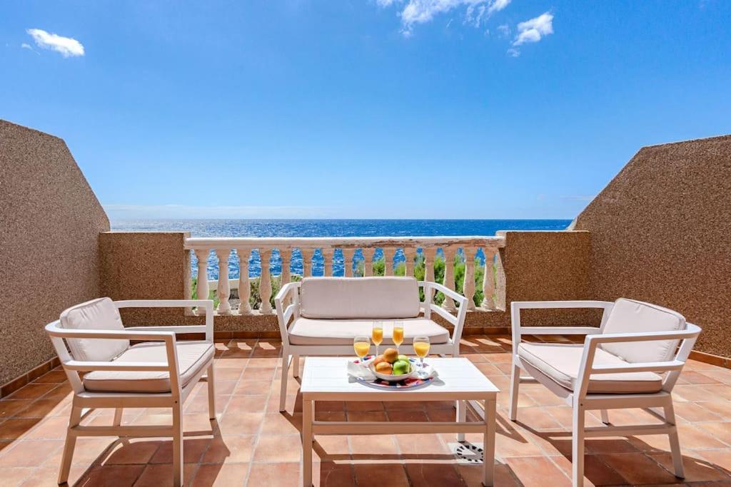 Seaside With Spacious Terrace, Pool, And Wi-fi * Santa Cruz de Tenerife