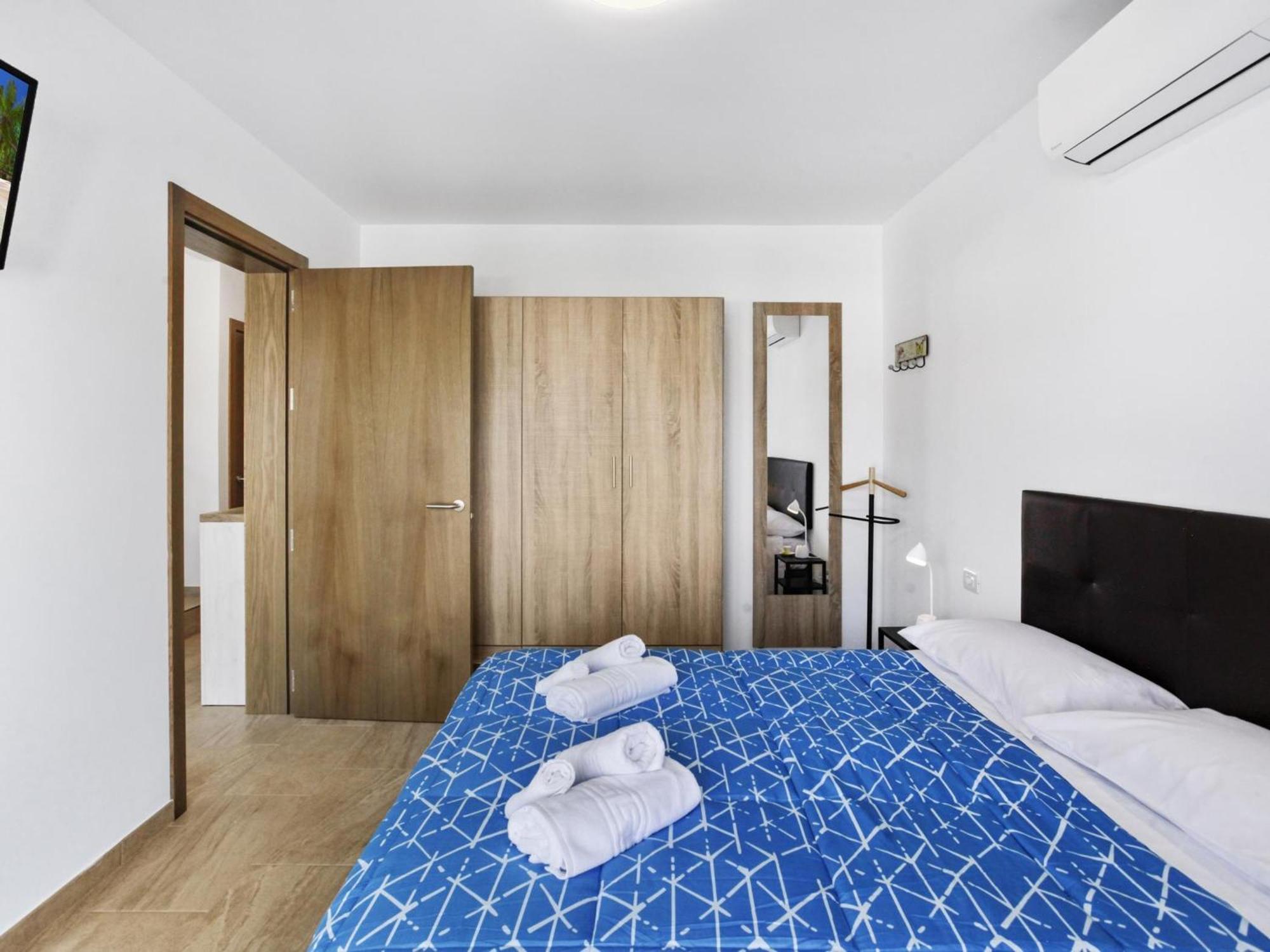 Hermoso Apartamento: Piscina Climatizada, A/c, Wifi - Es-347-47 Costa Adeje (Tenerife)