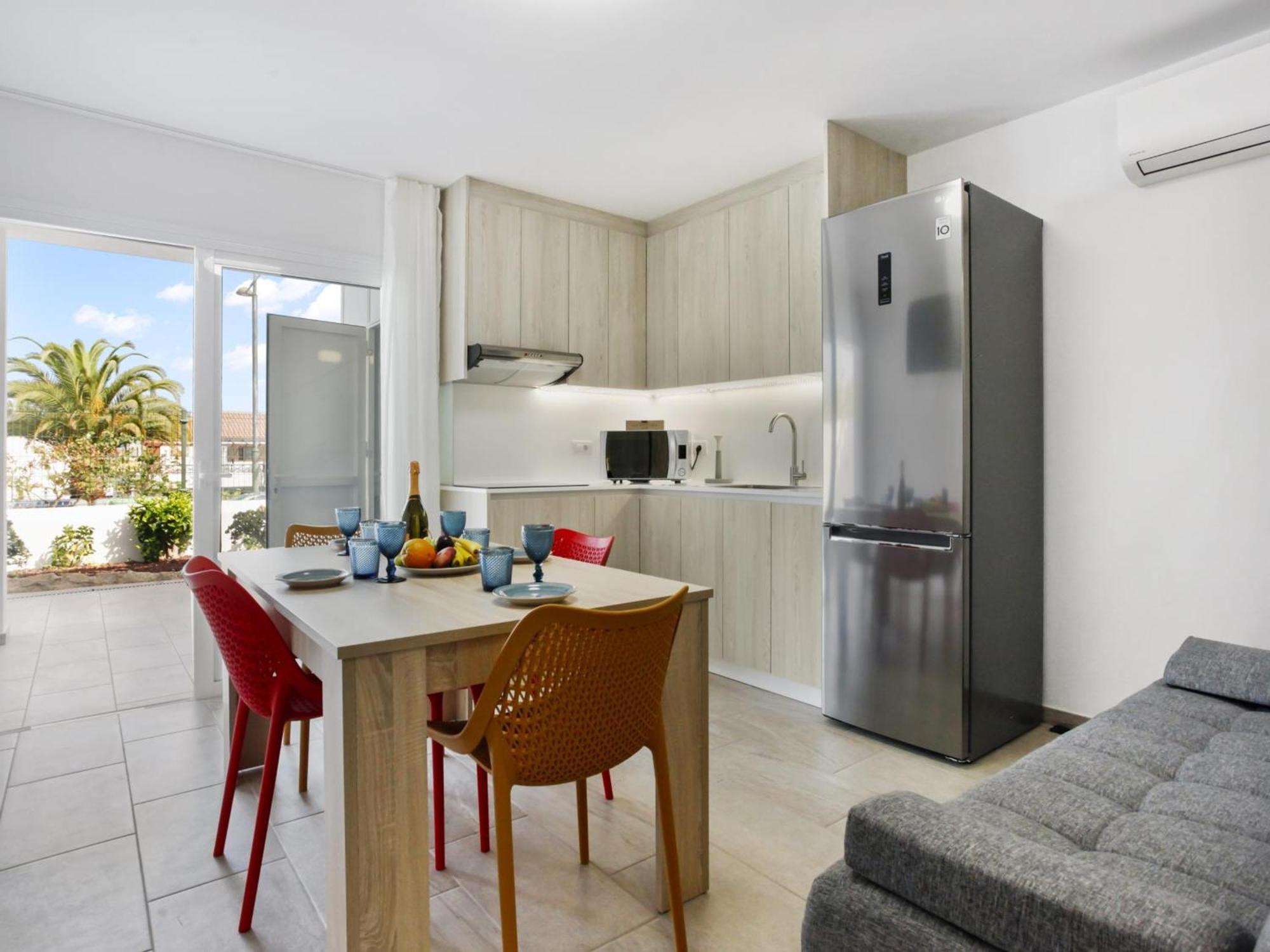 Hermoso Apartamento: Piscina Climatizada, A/c, Wifi - Es-347-47 Costa Adeje (Tenerife)