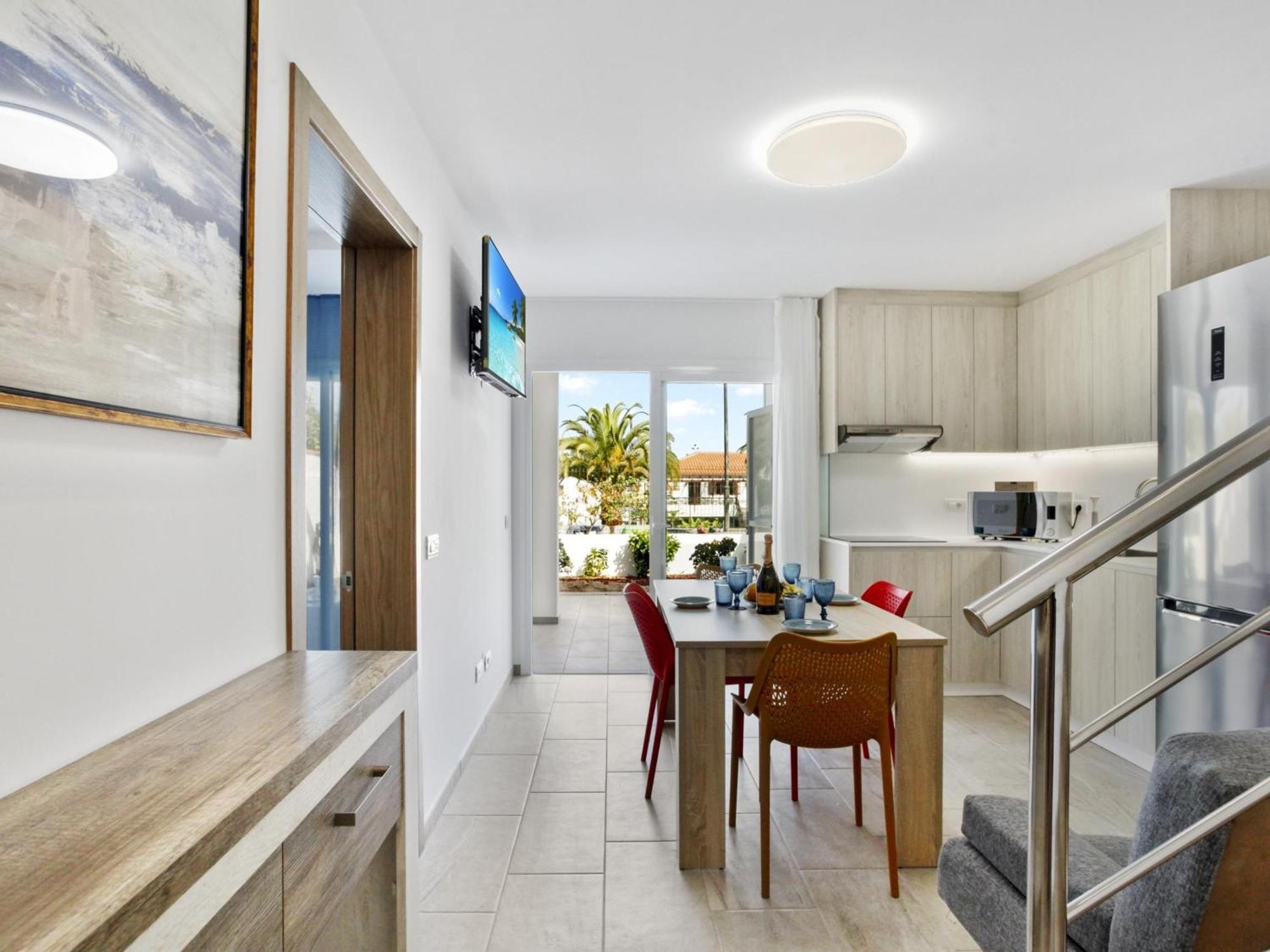 Hermoso Apartamento: Piscina Climatizada, A/c, Wifi - Es-347-47 Apartamento Costa Adeje (Tenerife)