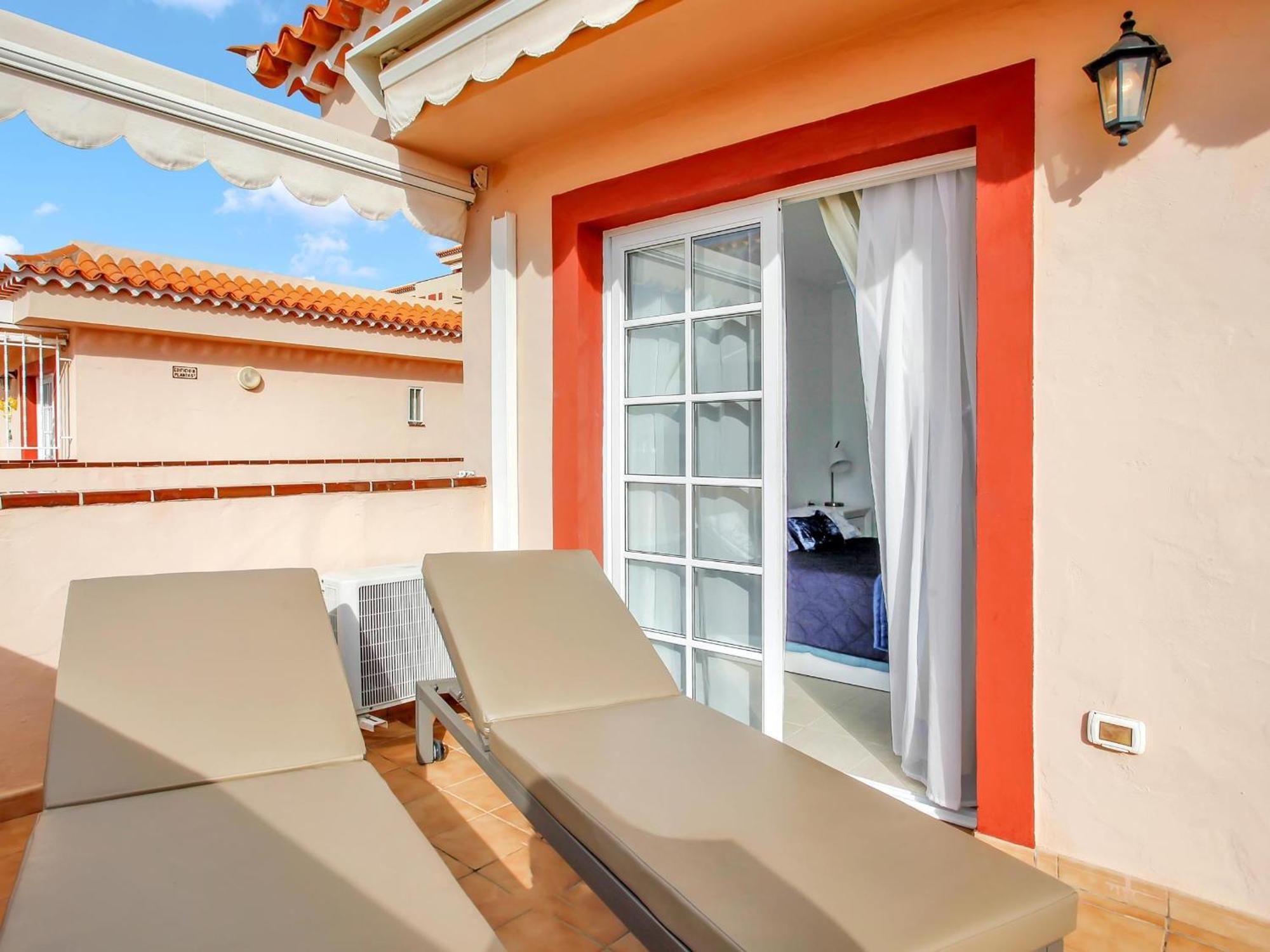 Atico De Lujo Con Gran Terraza, Piscina Climatizada Y Parking En Cristianos - Es-347-4 Apartamento *