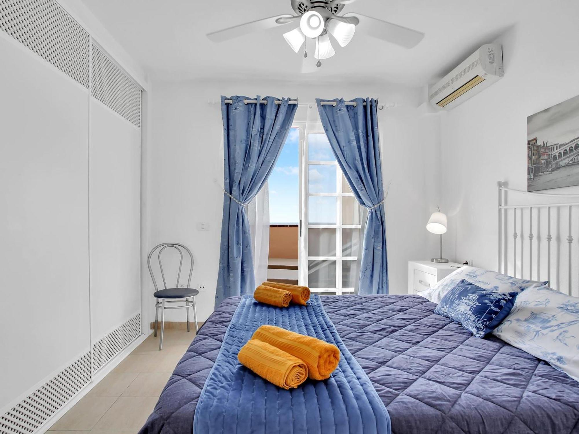 Apartamento Atico De Lujo Con Gran Terraza, Piscina Climatizada Y Parking En Cristianos - Es-347-4 Arona (Tenerife)